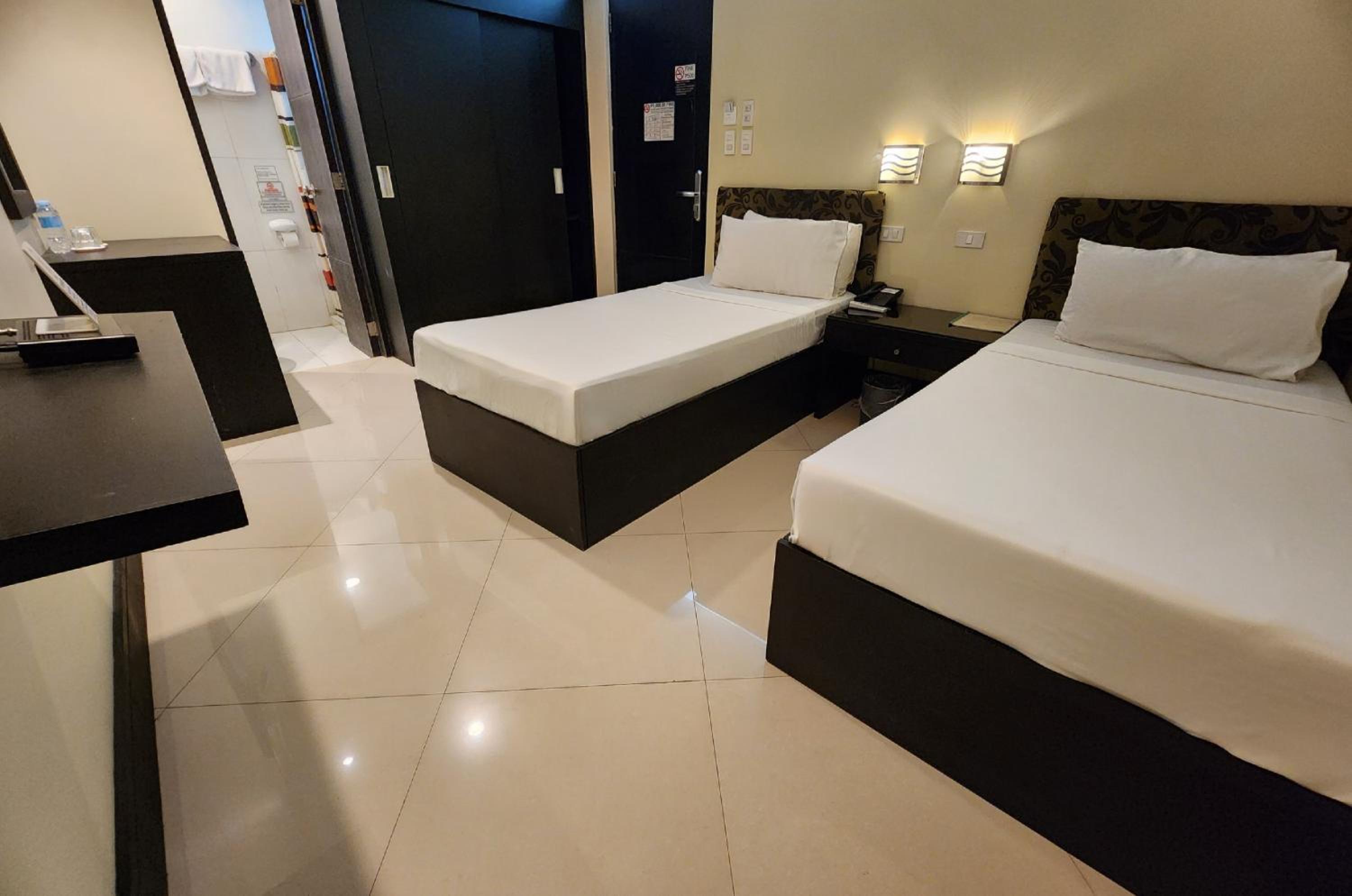 Twin Room photo 2