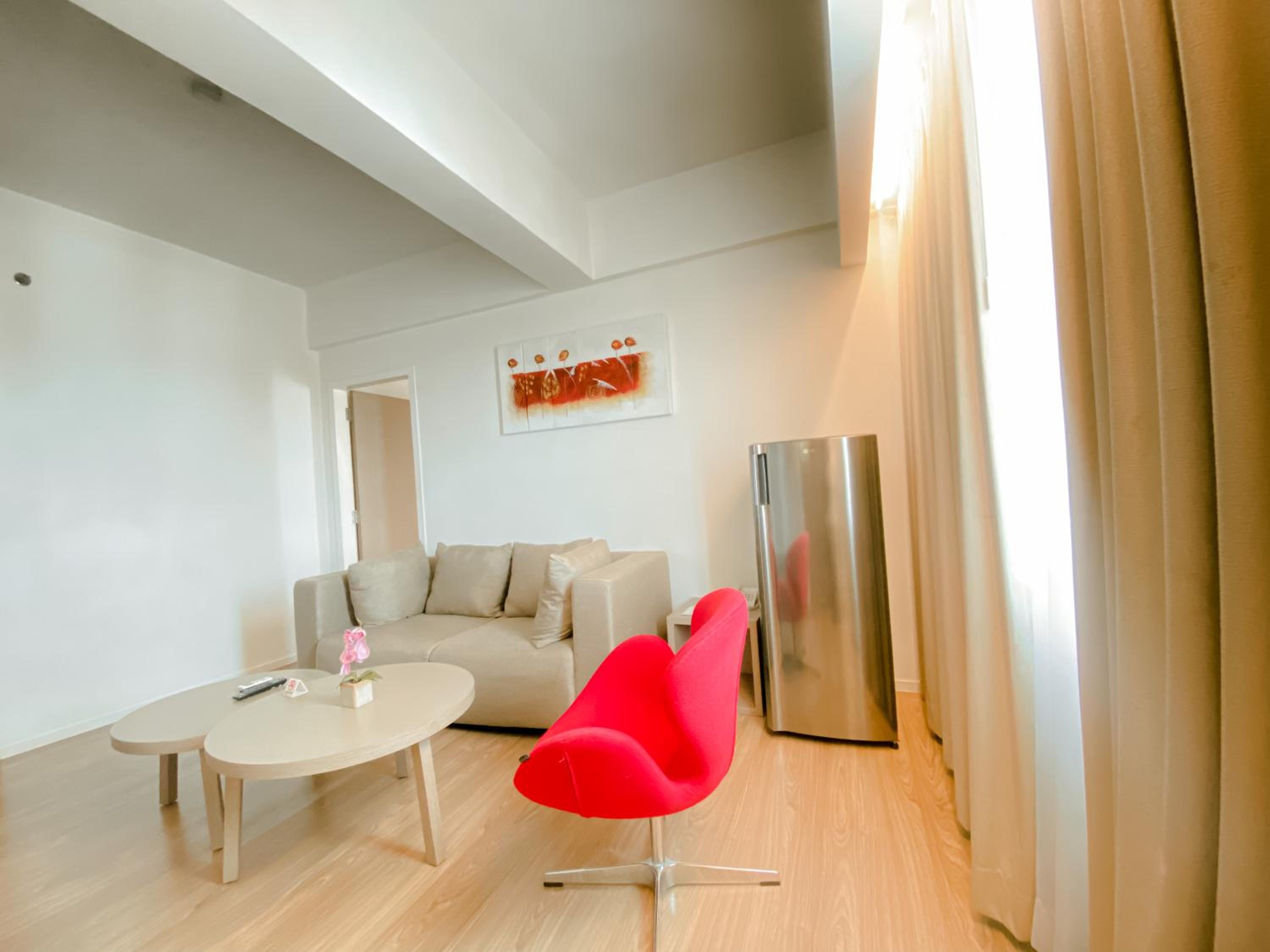 Ambassador Suite photo 2