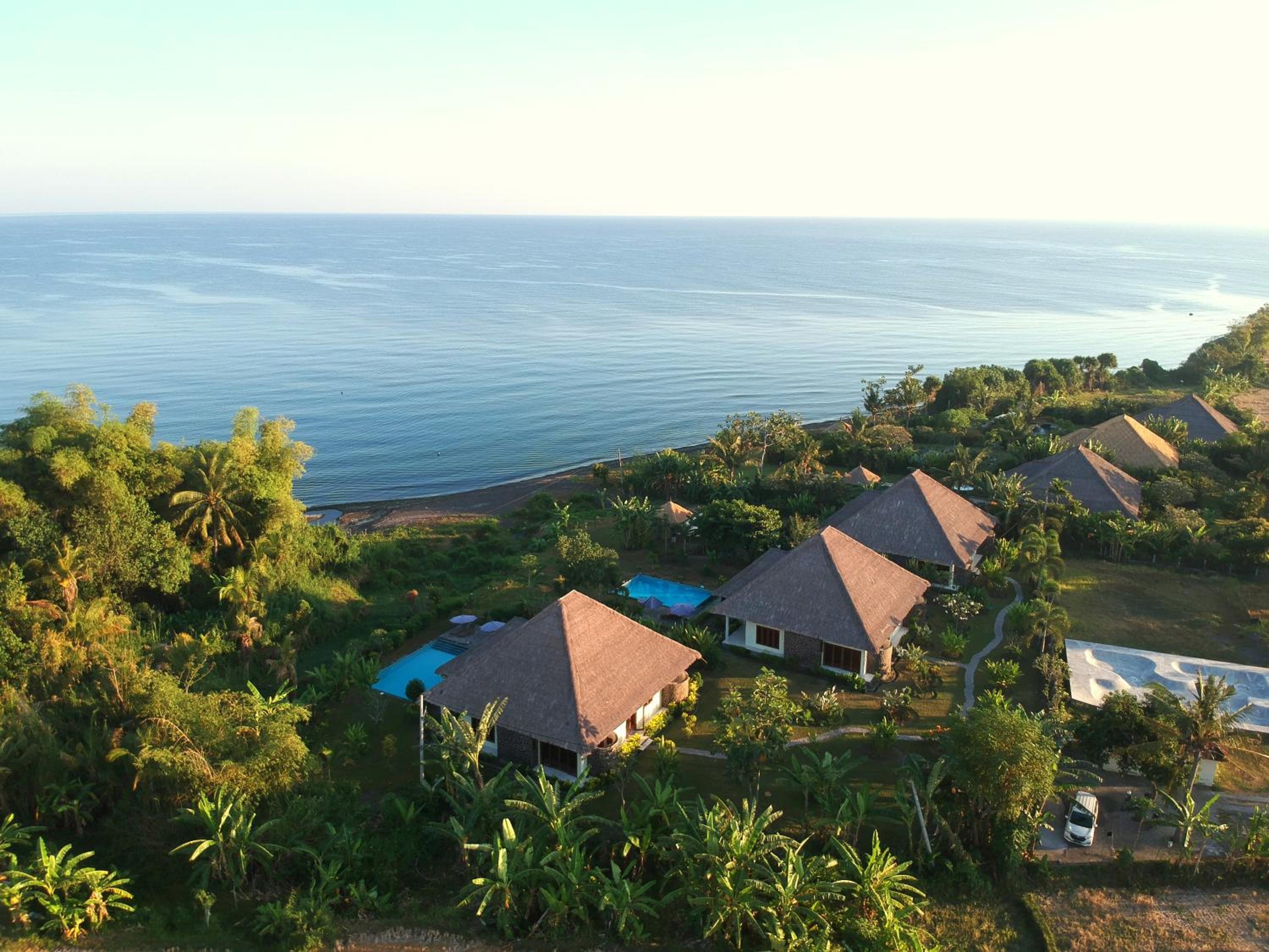 Four-Bedroom Beach Front Villa with Private Pool photo 3