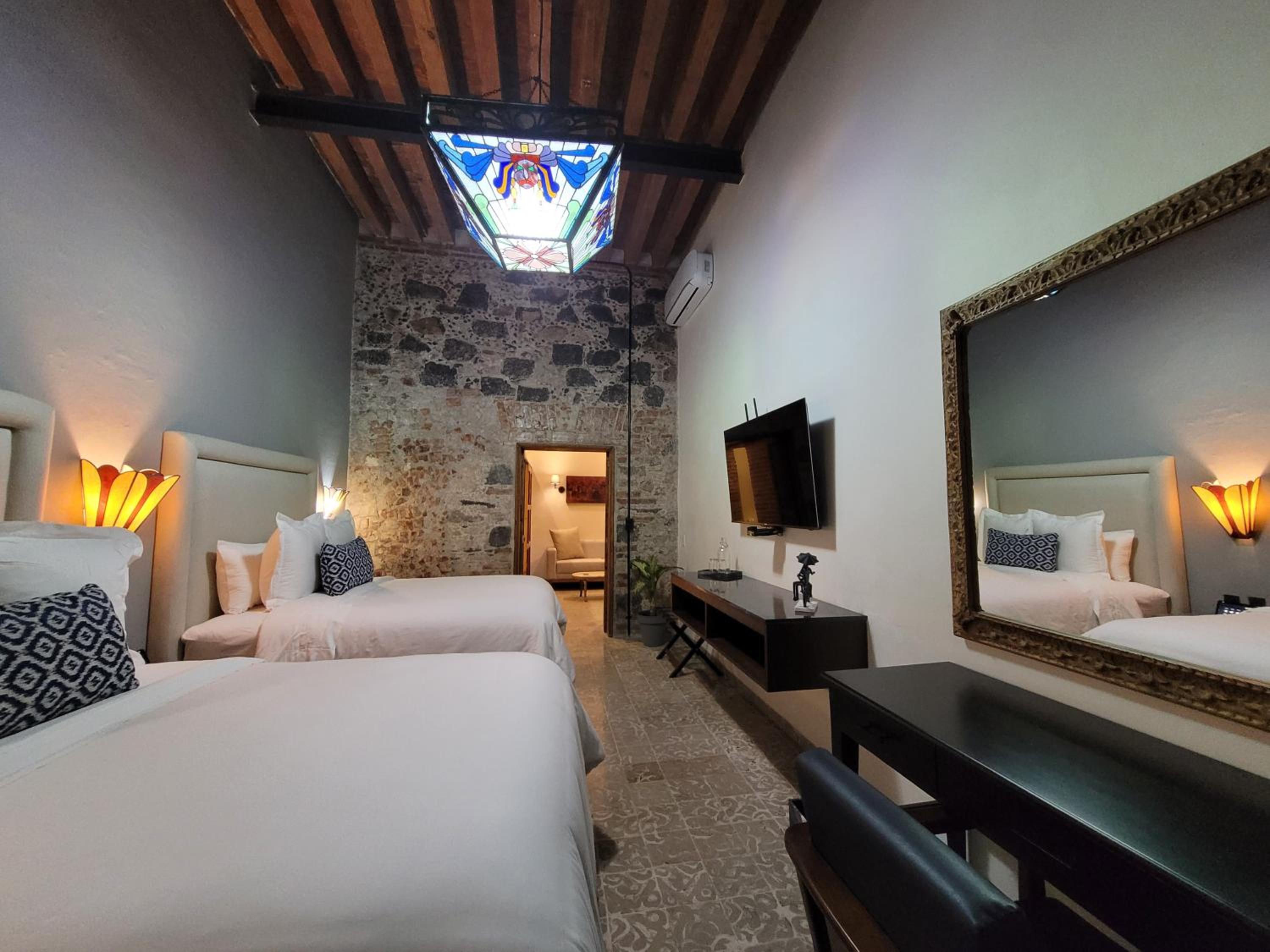 Superior Suite - Photo 1