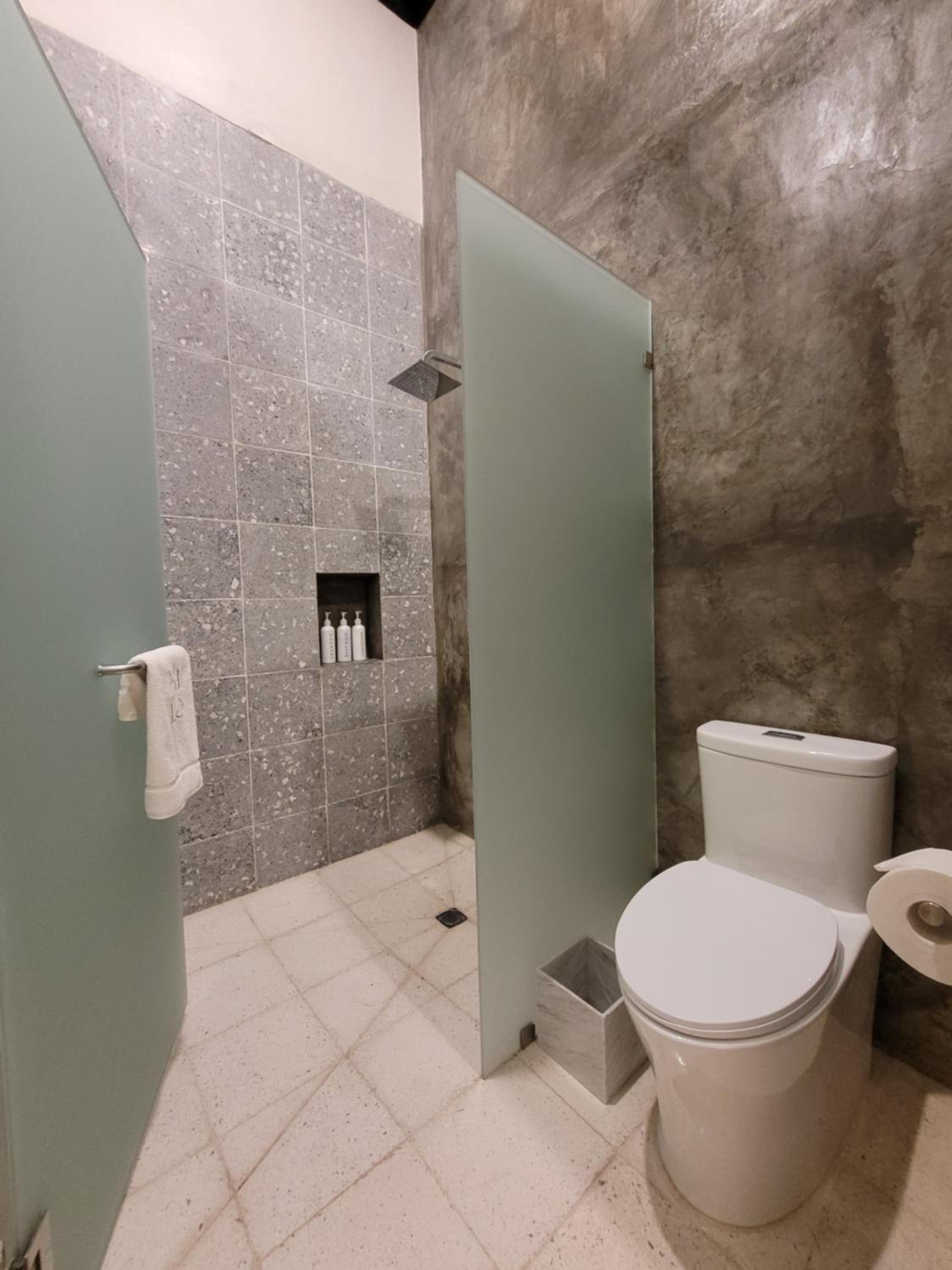 Deluxe Suite - Photo 2