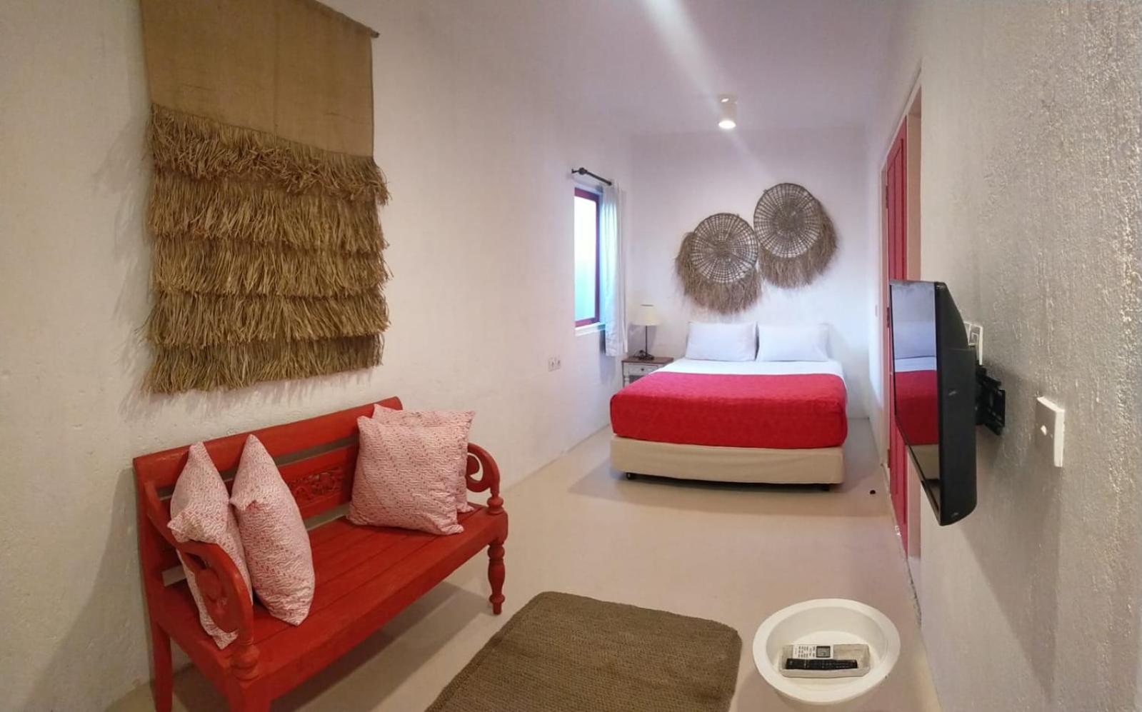 Budget Surfer Room - For Cool Adults Only