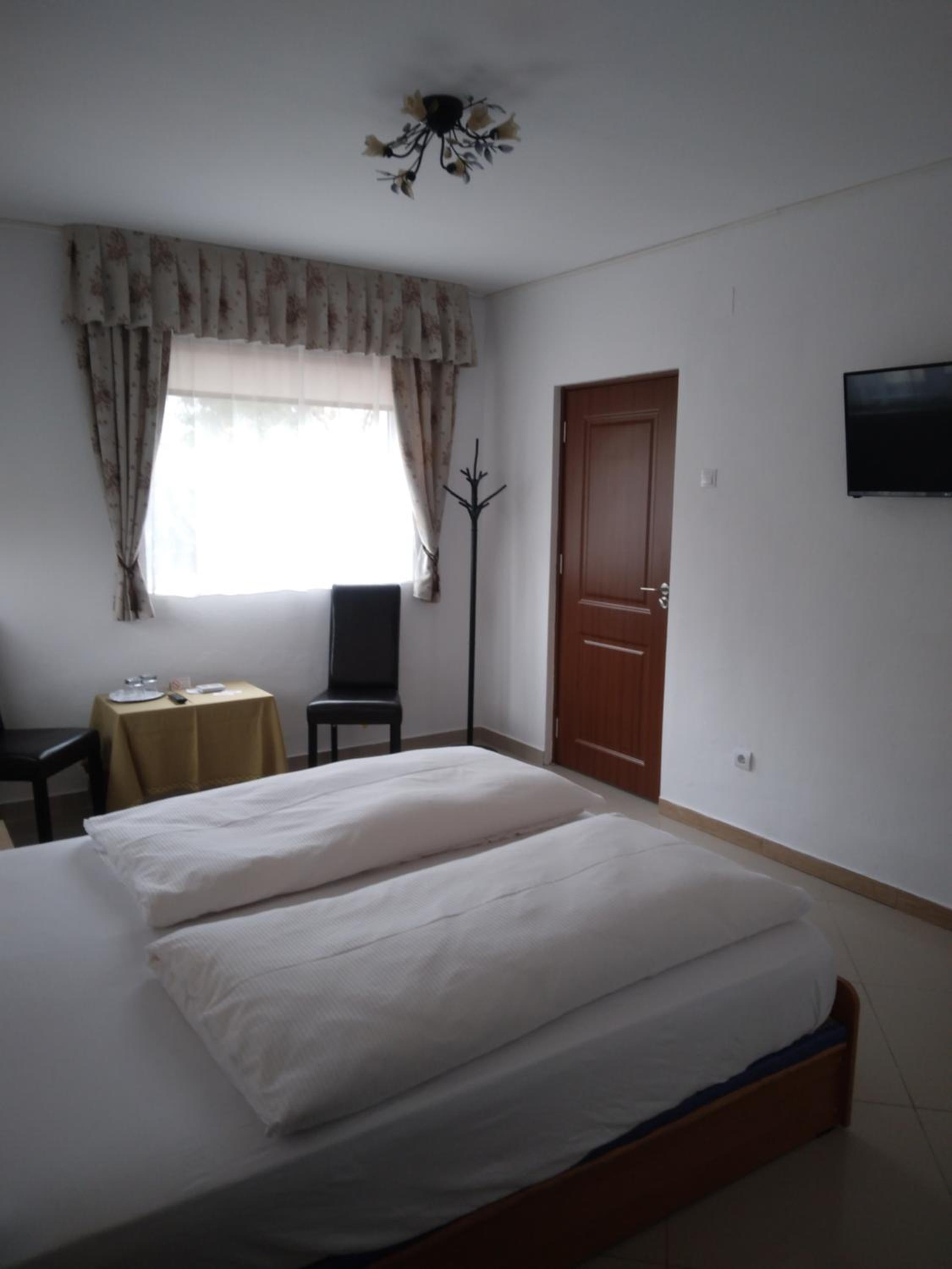 Villa photo 2
