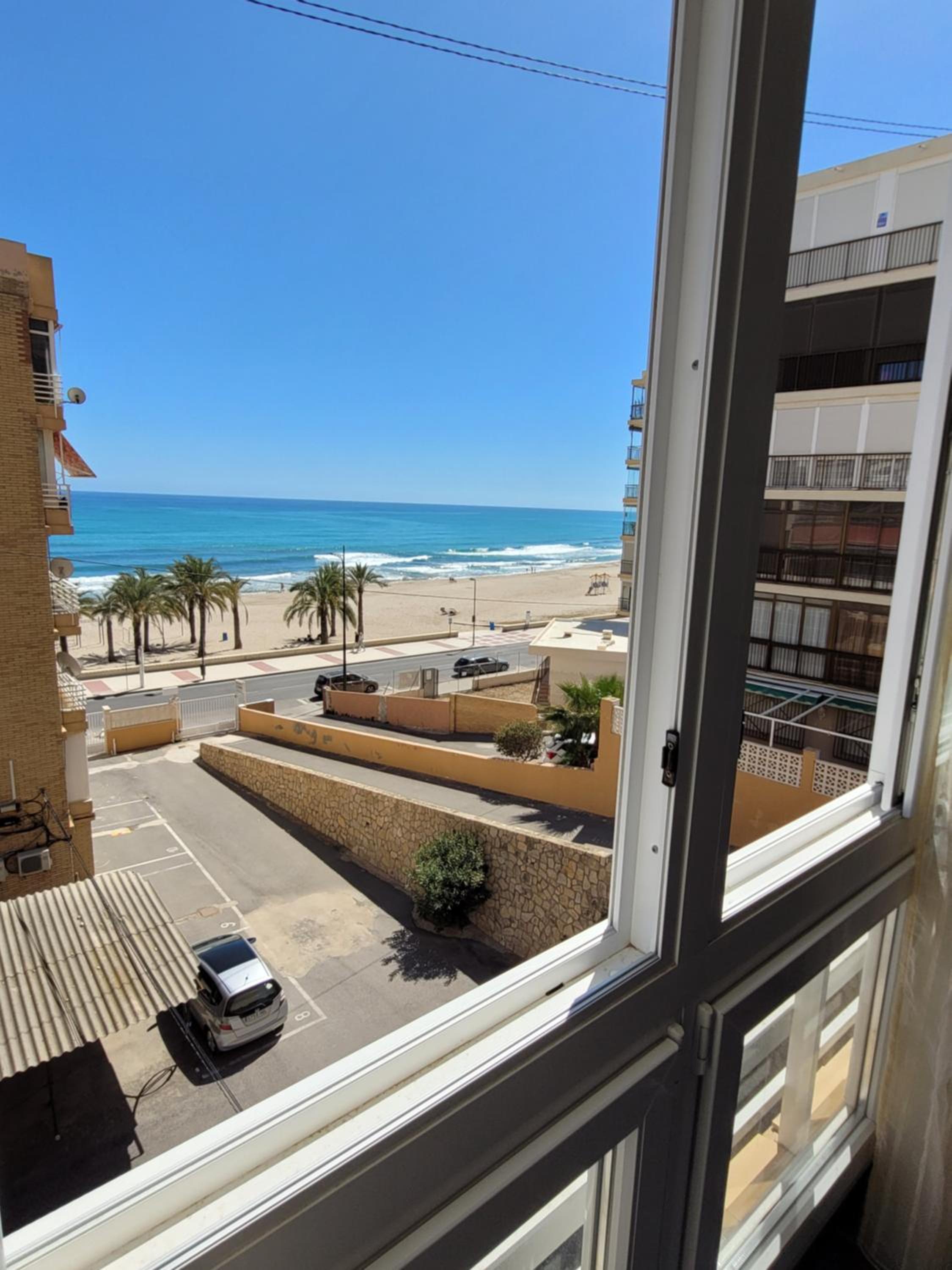 Apartment with Sea View - Photo 7