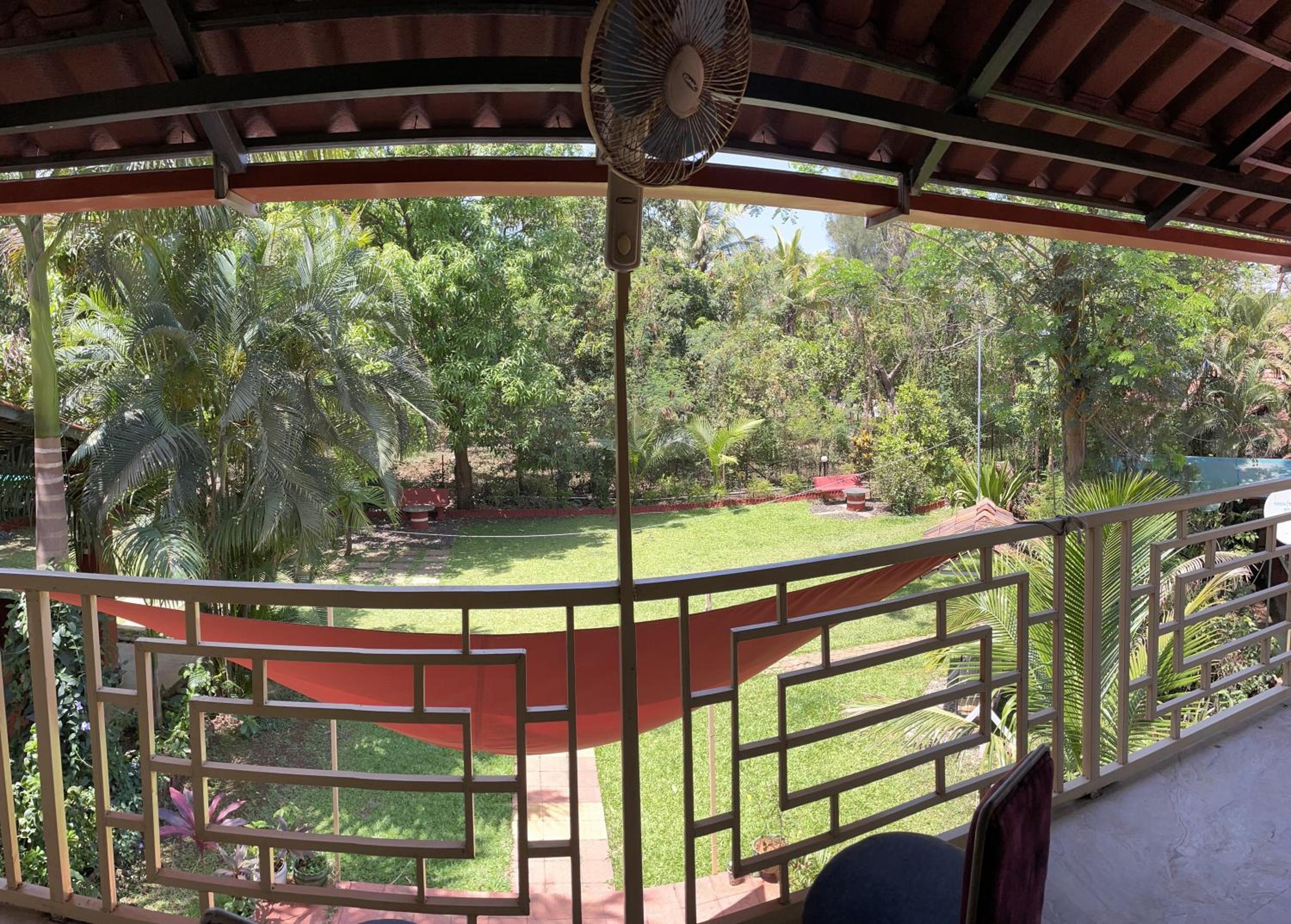 Queen Room with Balcony photo 2