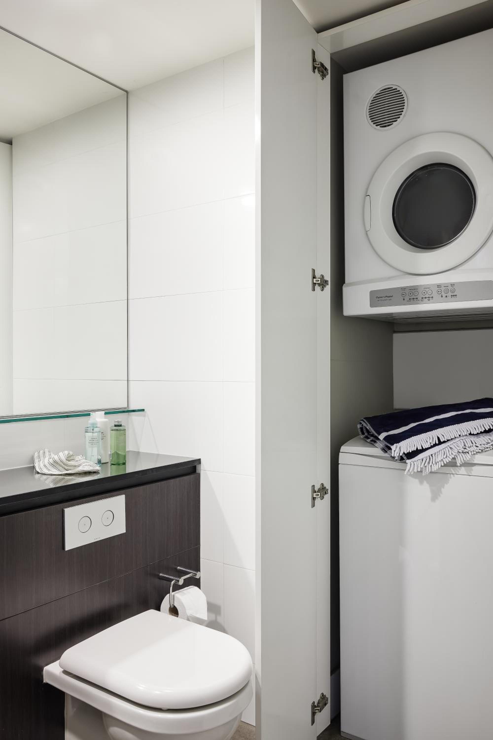 One Bedroom Apartment - Photo 10