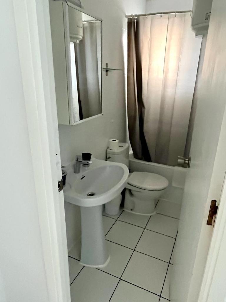 Apartment with Balcony photo 2