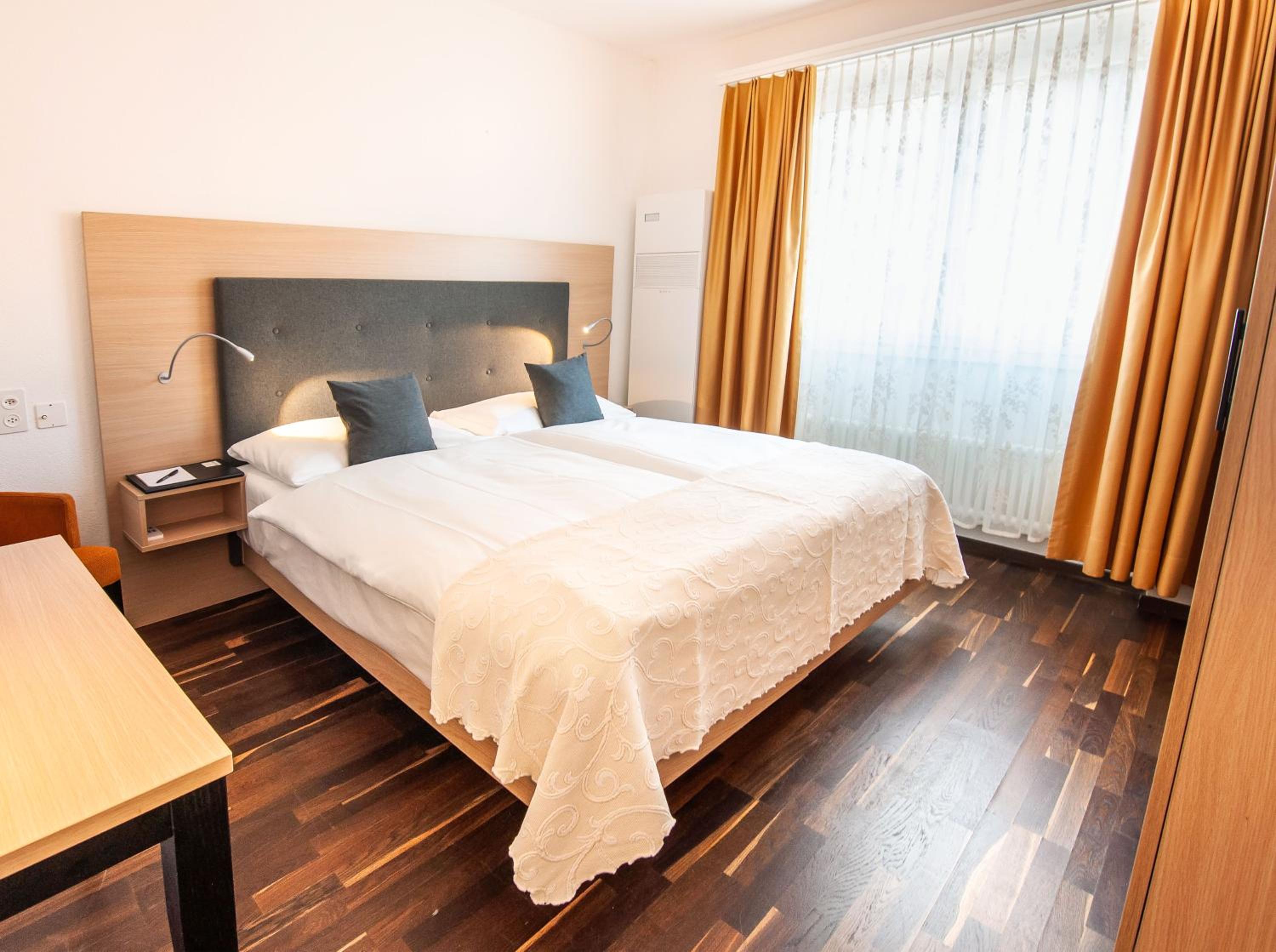 Double Room - Photo 3
