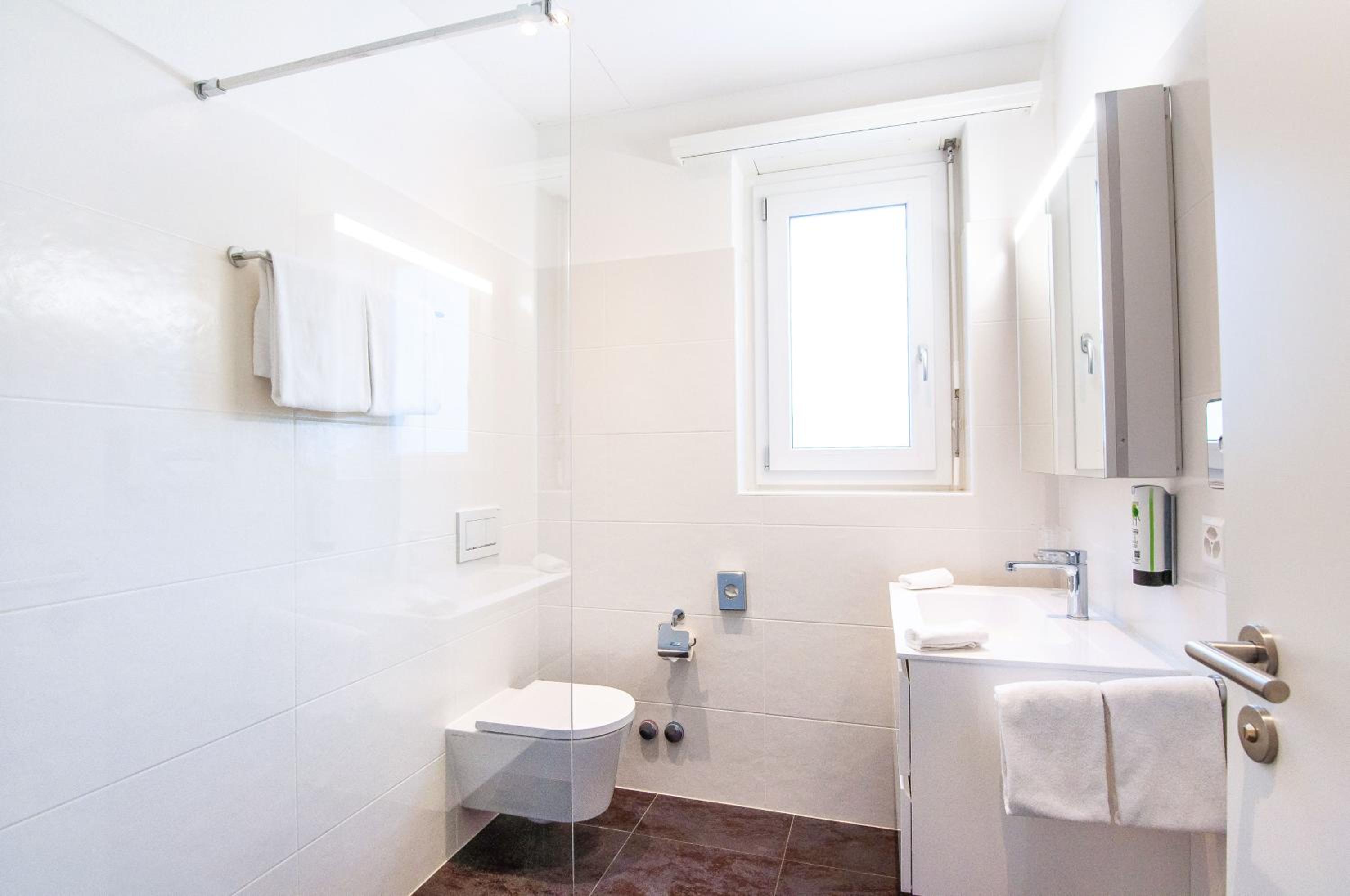 Double Room - Photo 2