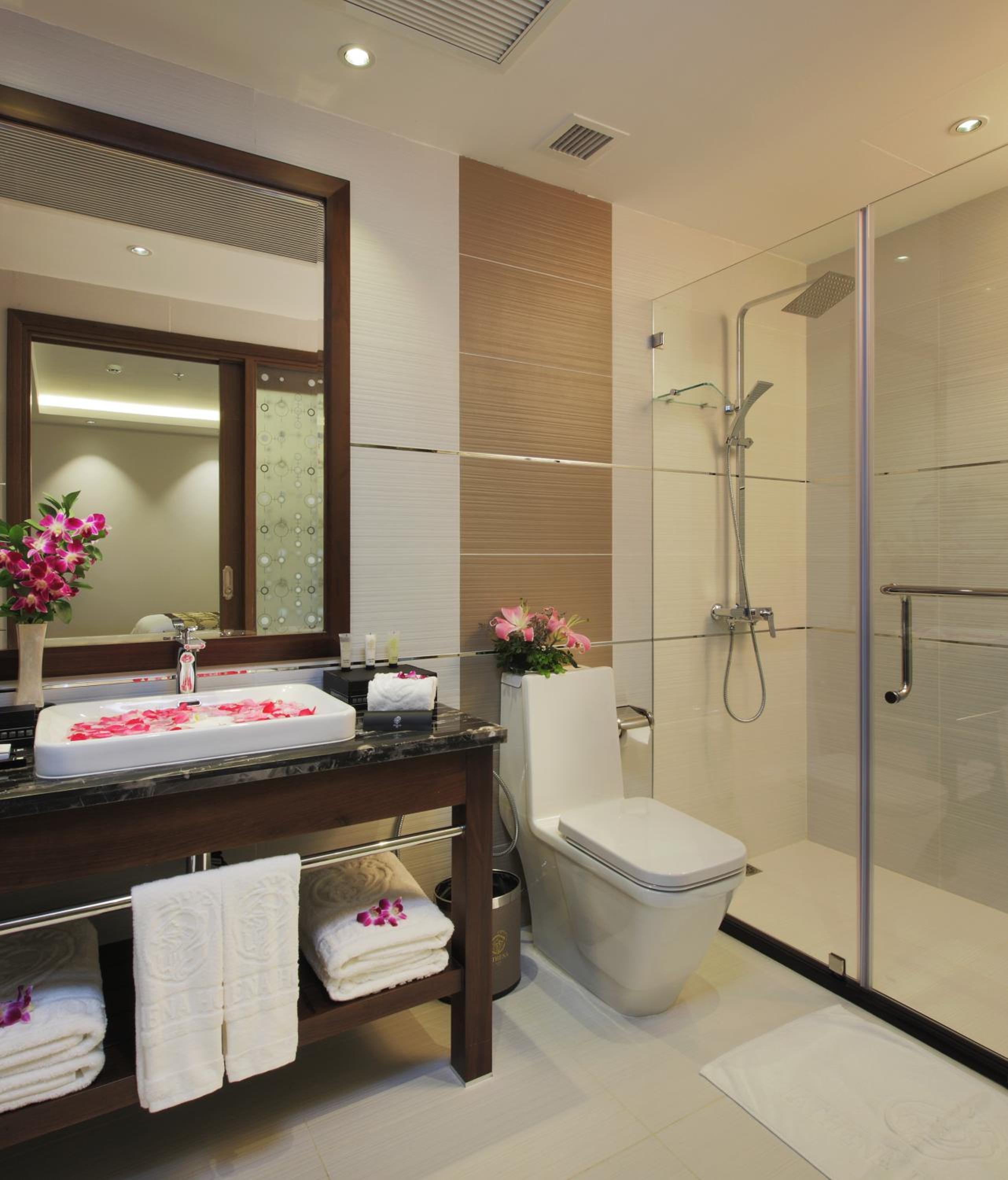 Deluxe Double or Twin Room photo 2