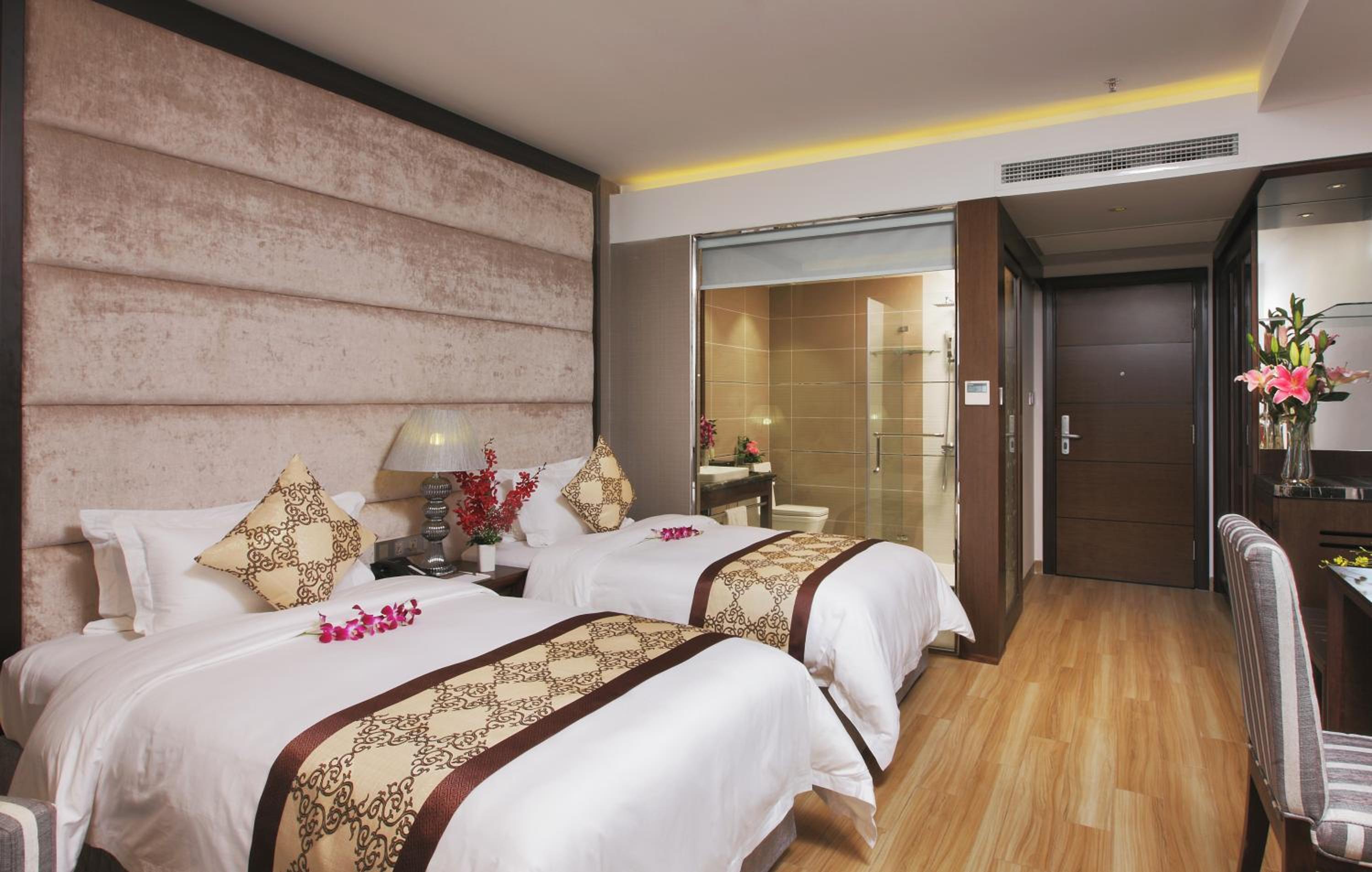 Premium Deluxe Double or Twin Room photo 3