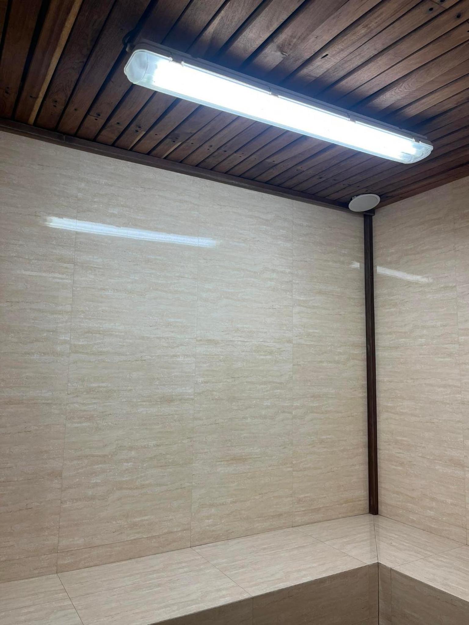 Large Single Room - Photo 8