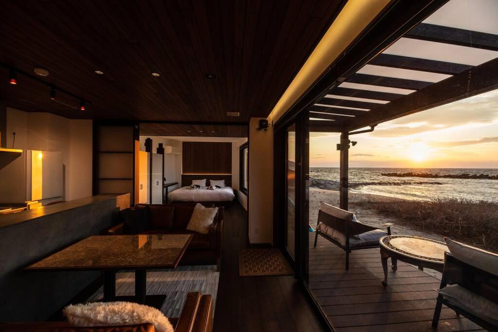 Three-Bedroom Villa with Open Air Jacuzzi photo 1
