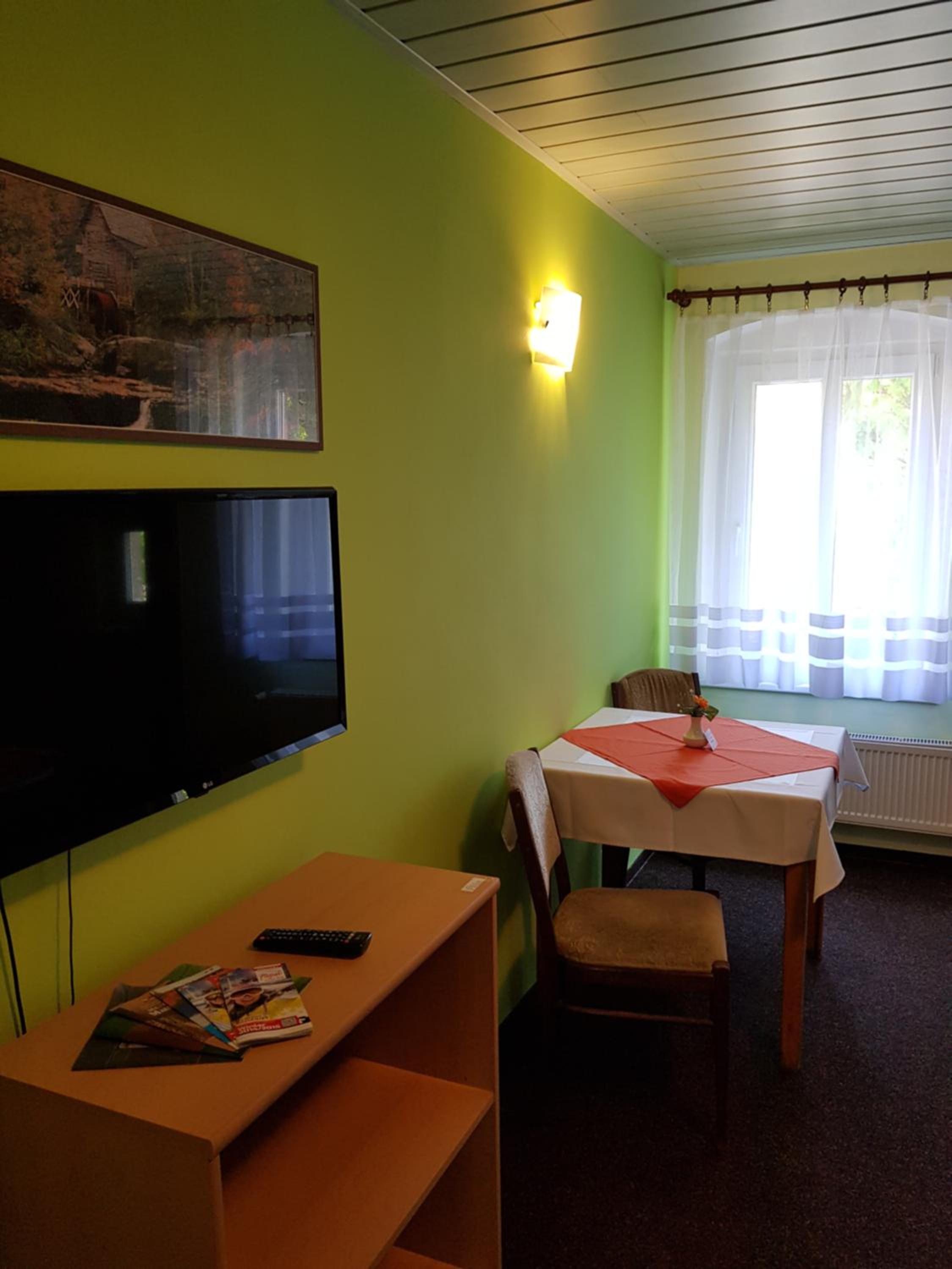 Triple Room with Bathroom photo 2