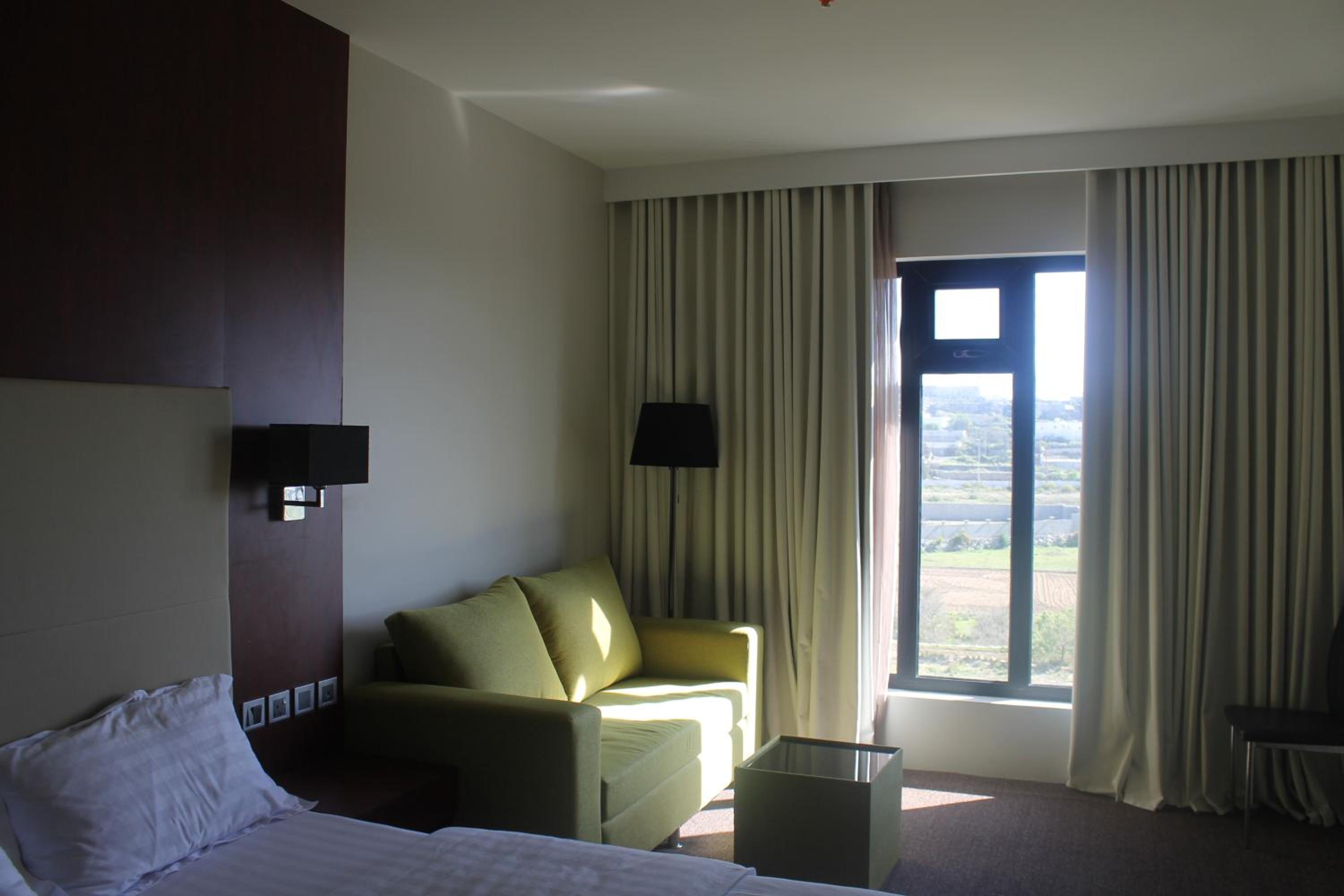 One-Bedroom Suite photo 3