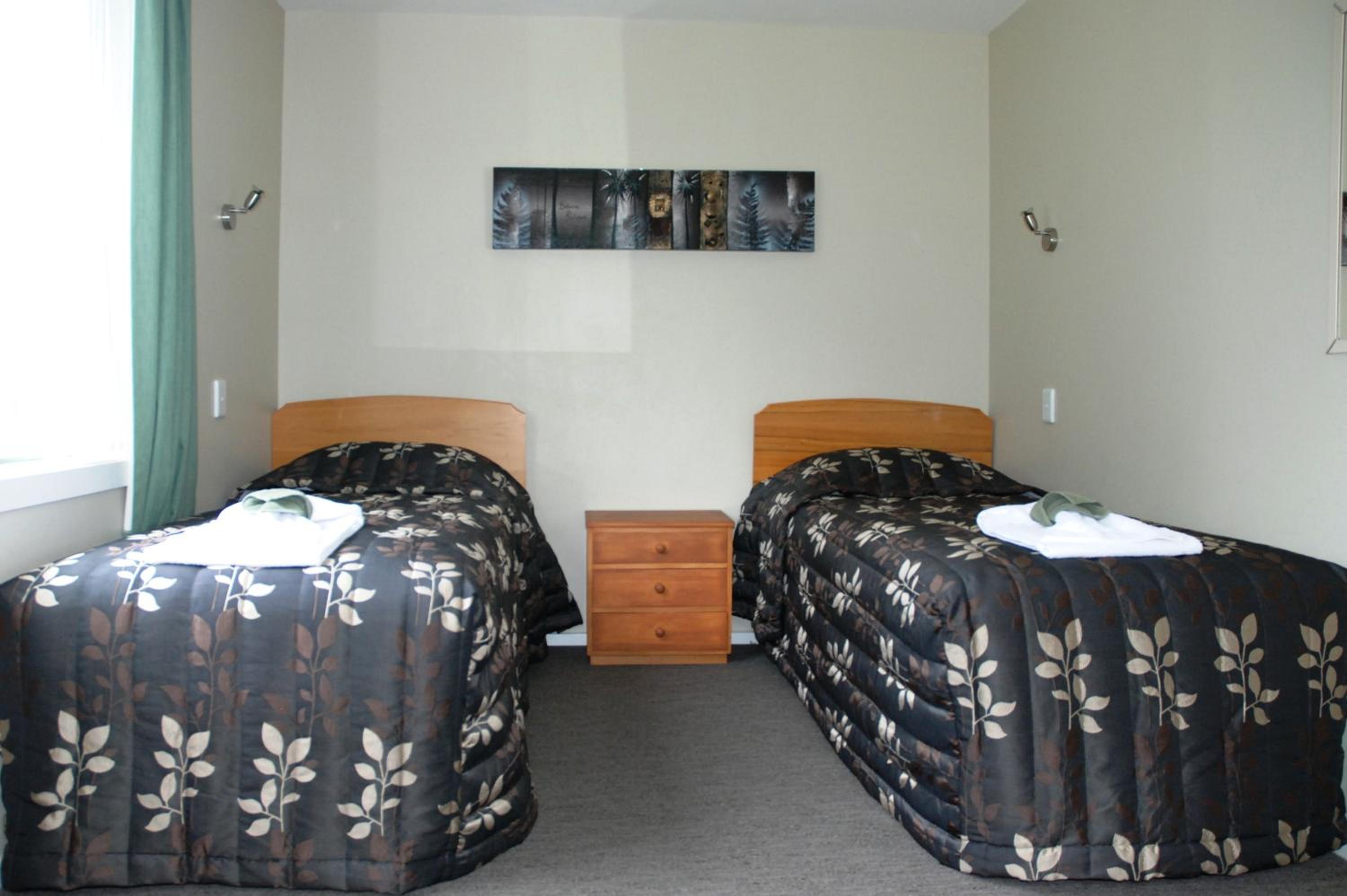 Two-Bedroom Chalet (5 Adults) - Photo 8