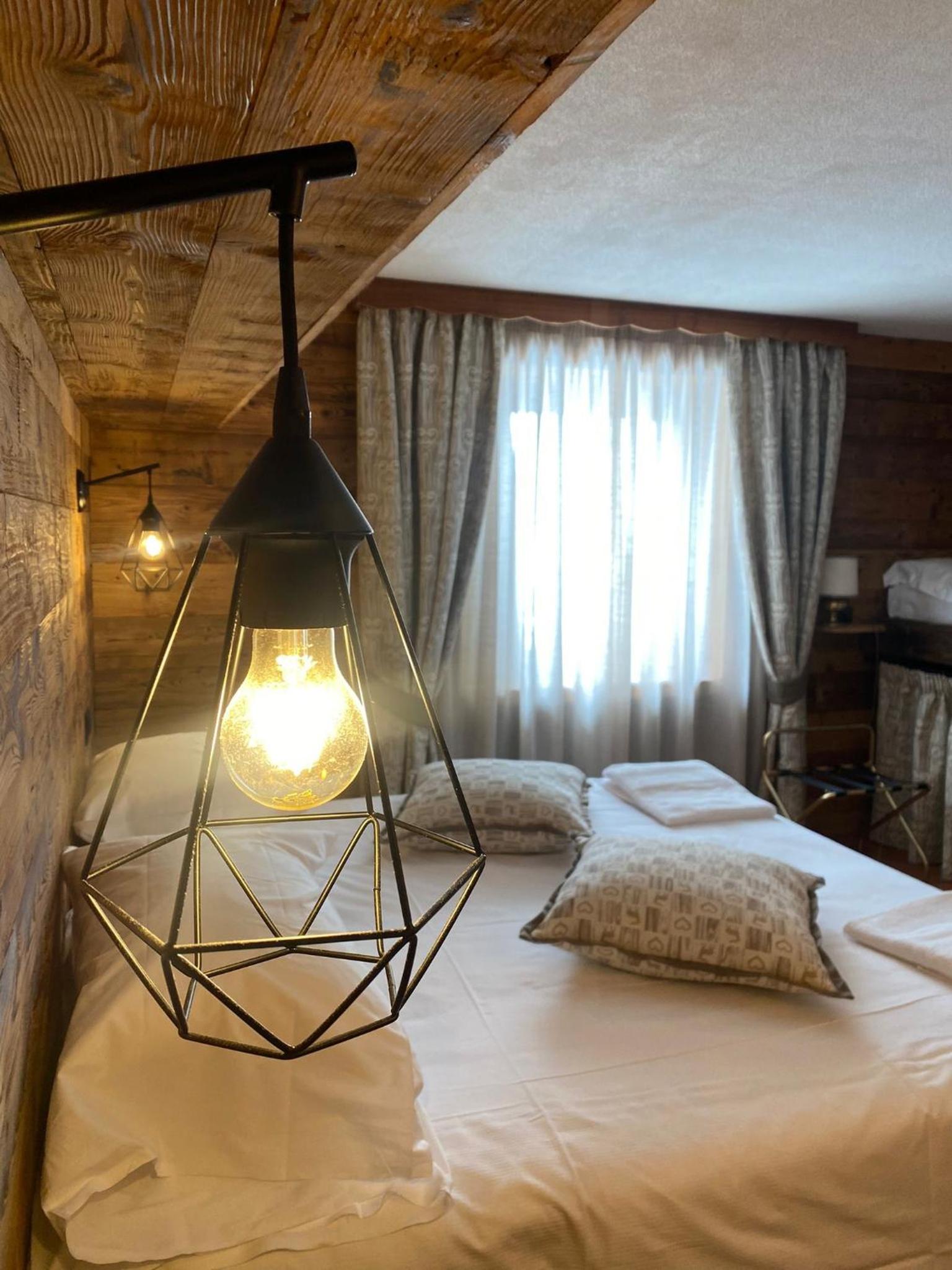 Triple Room with Mountain View