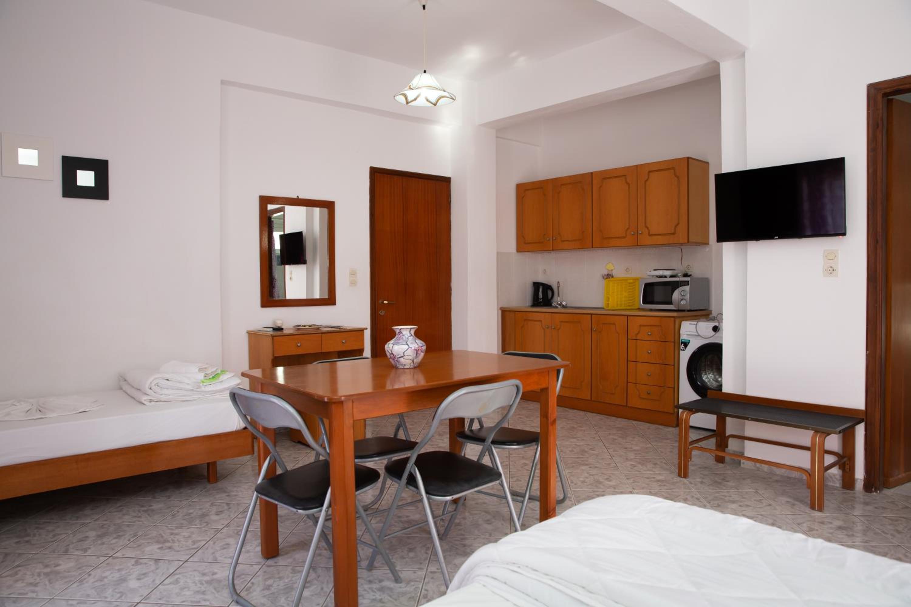 Deluxe Apartment photo 2
