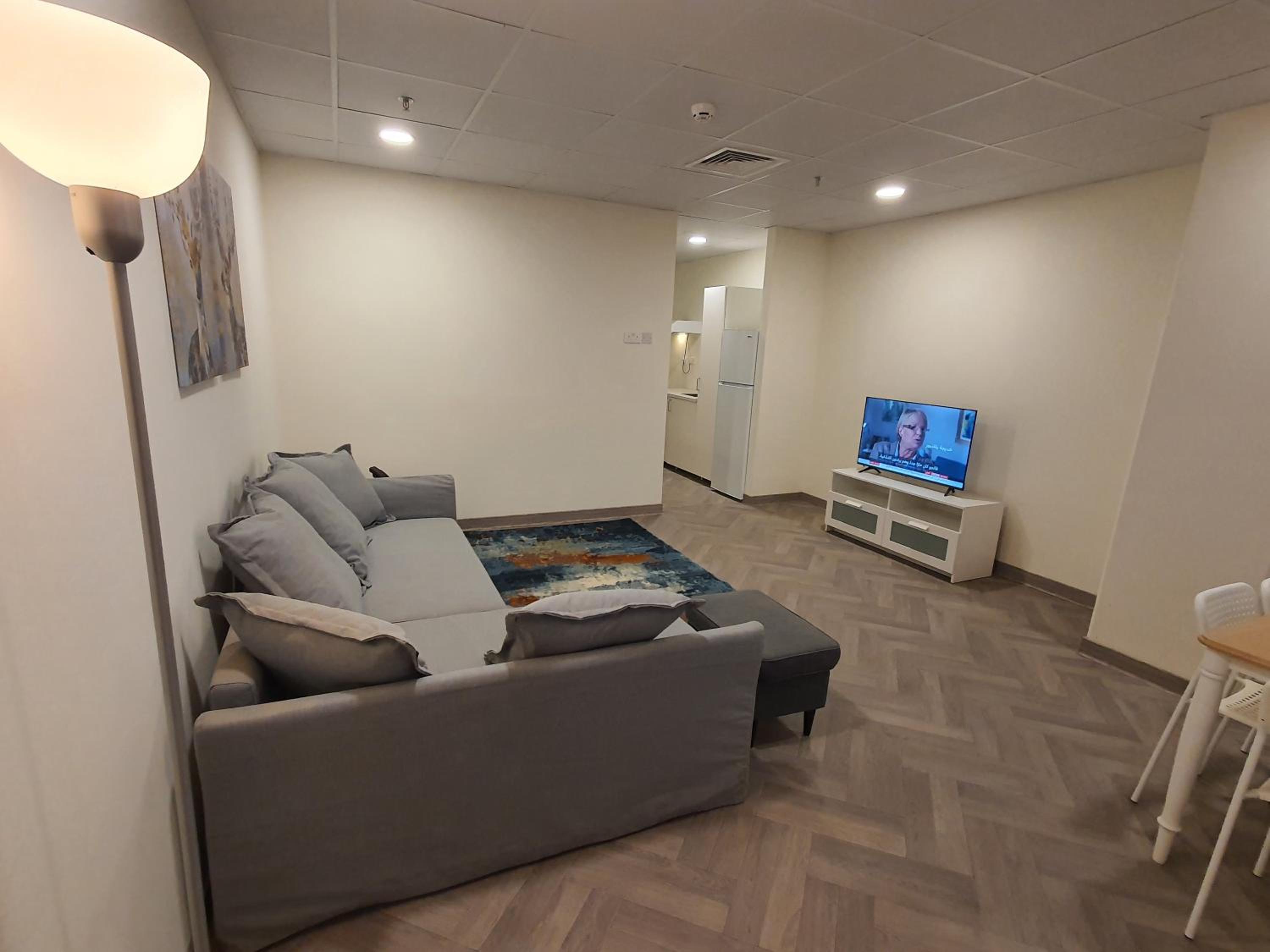 One-Bedroom Suite - Photo 3