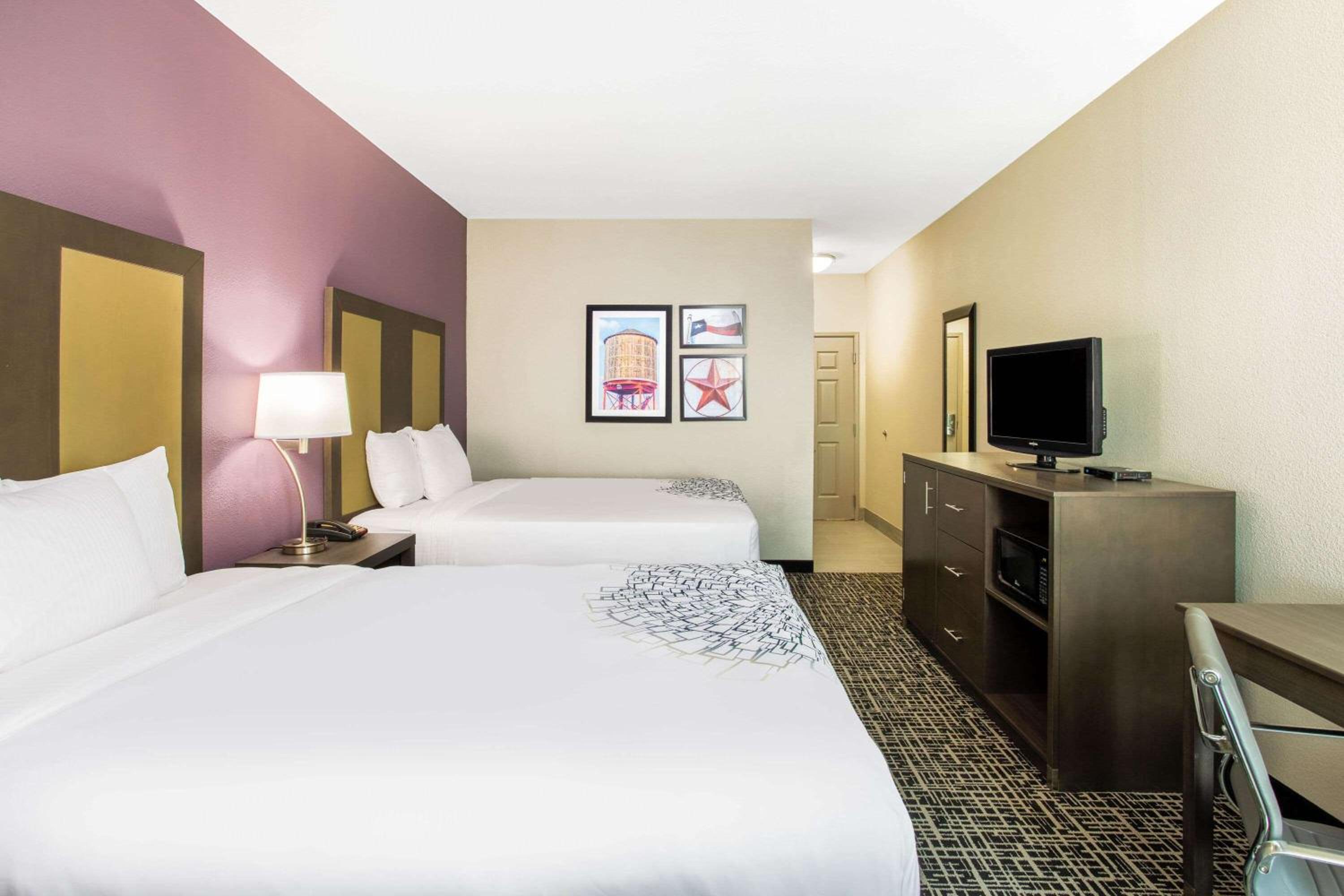 Queen Room with Two Queen Beds - Photo 1