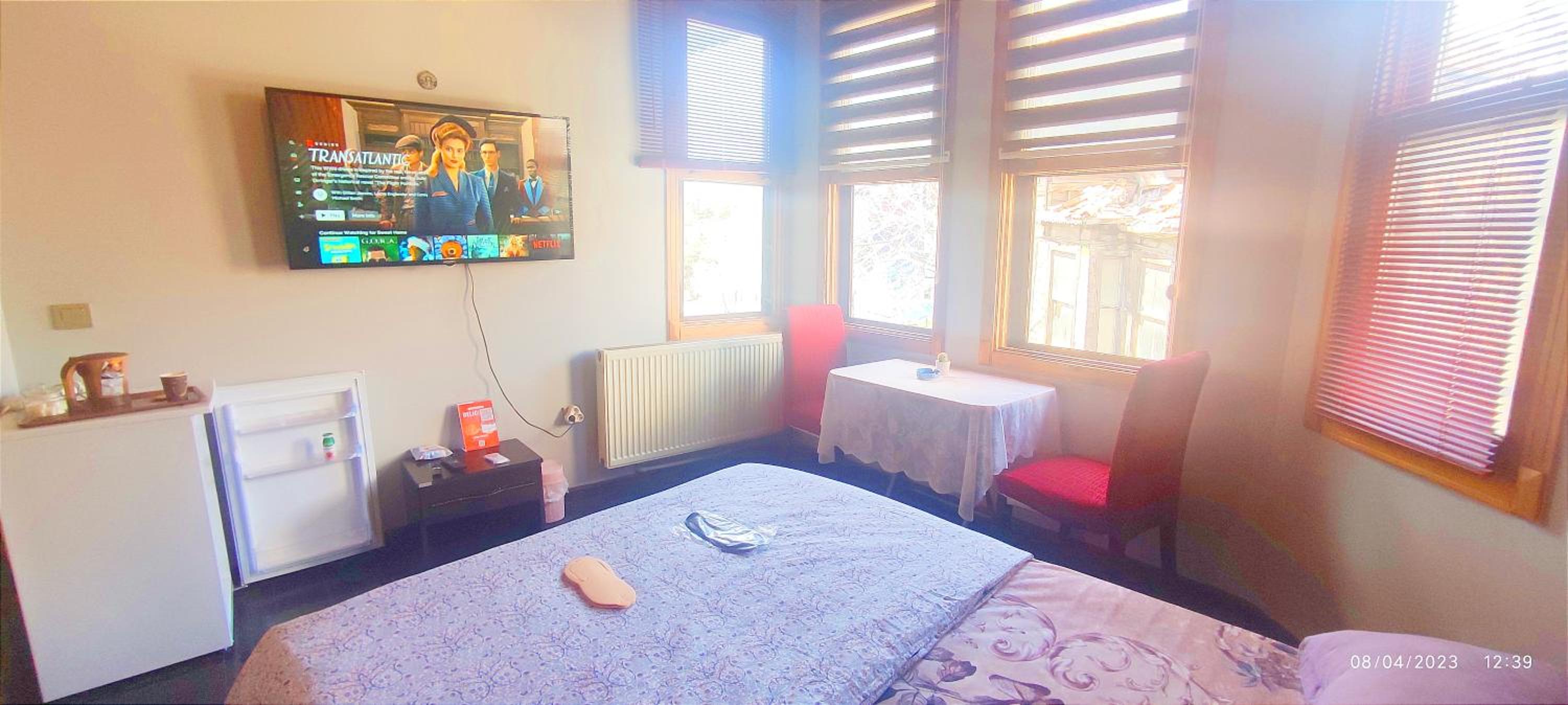 Double Room With Private Bathroom photo 2