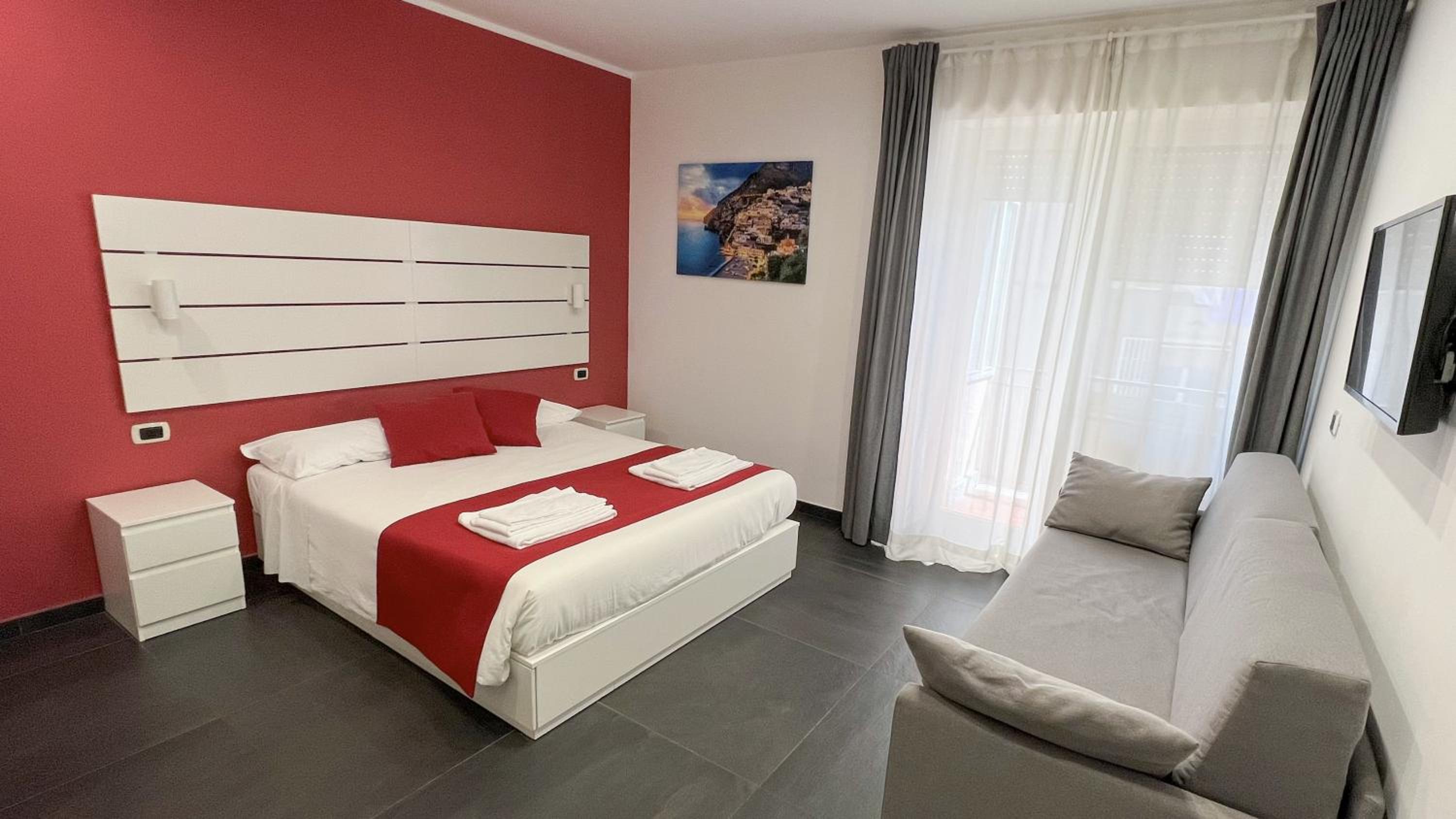 Triple Room with Private Bathroom and Balcony