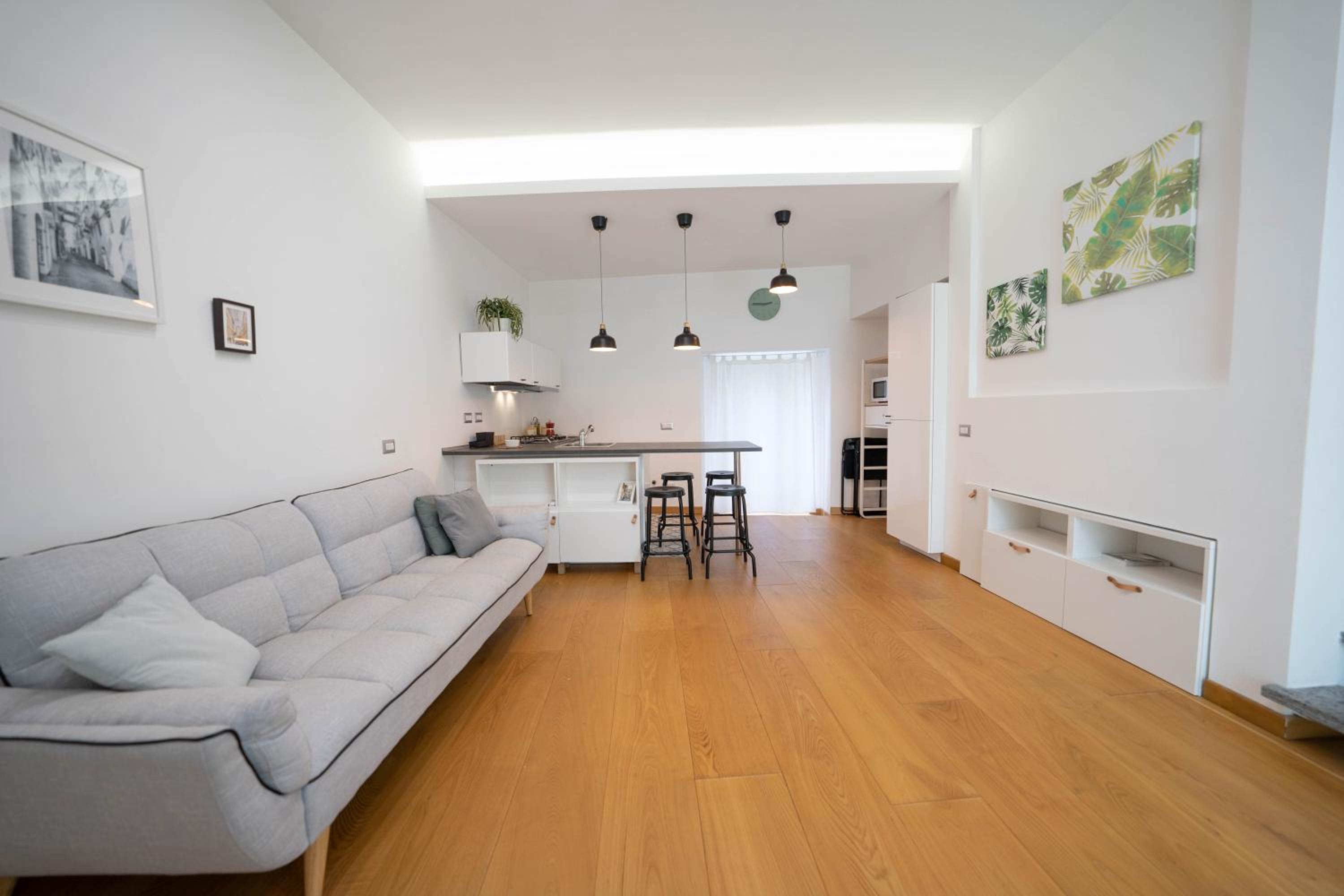 One-Bedroom Apartment