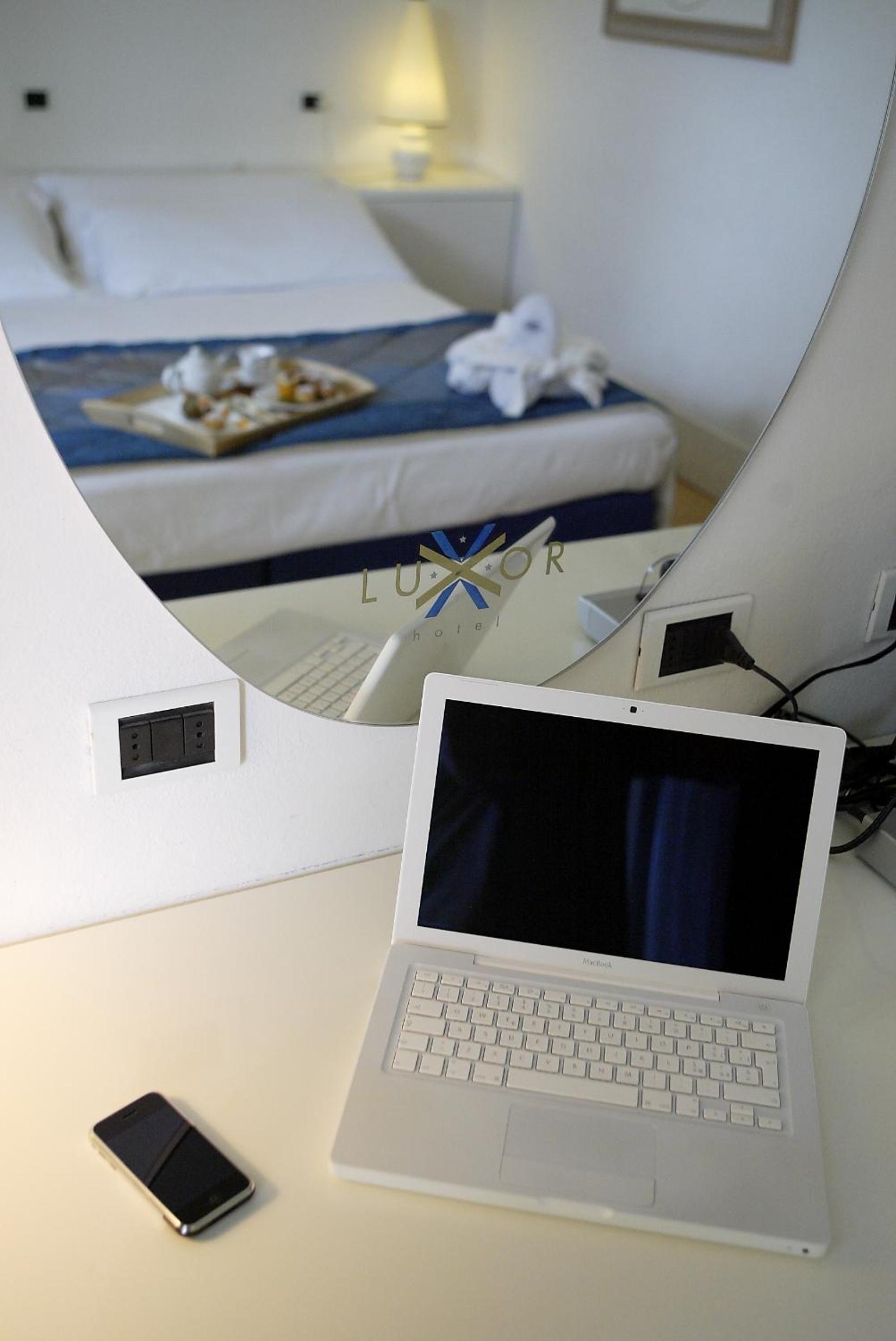 Superior Double or Twin Room - Photo 6