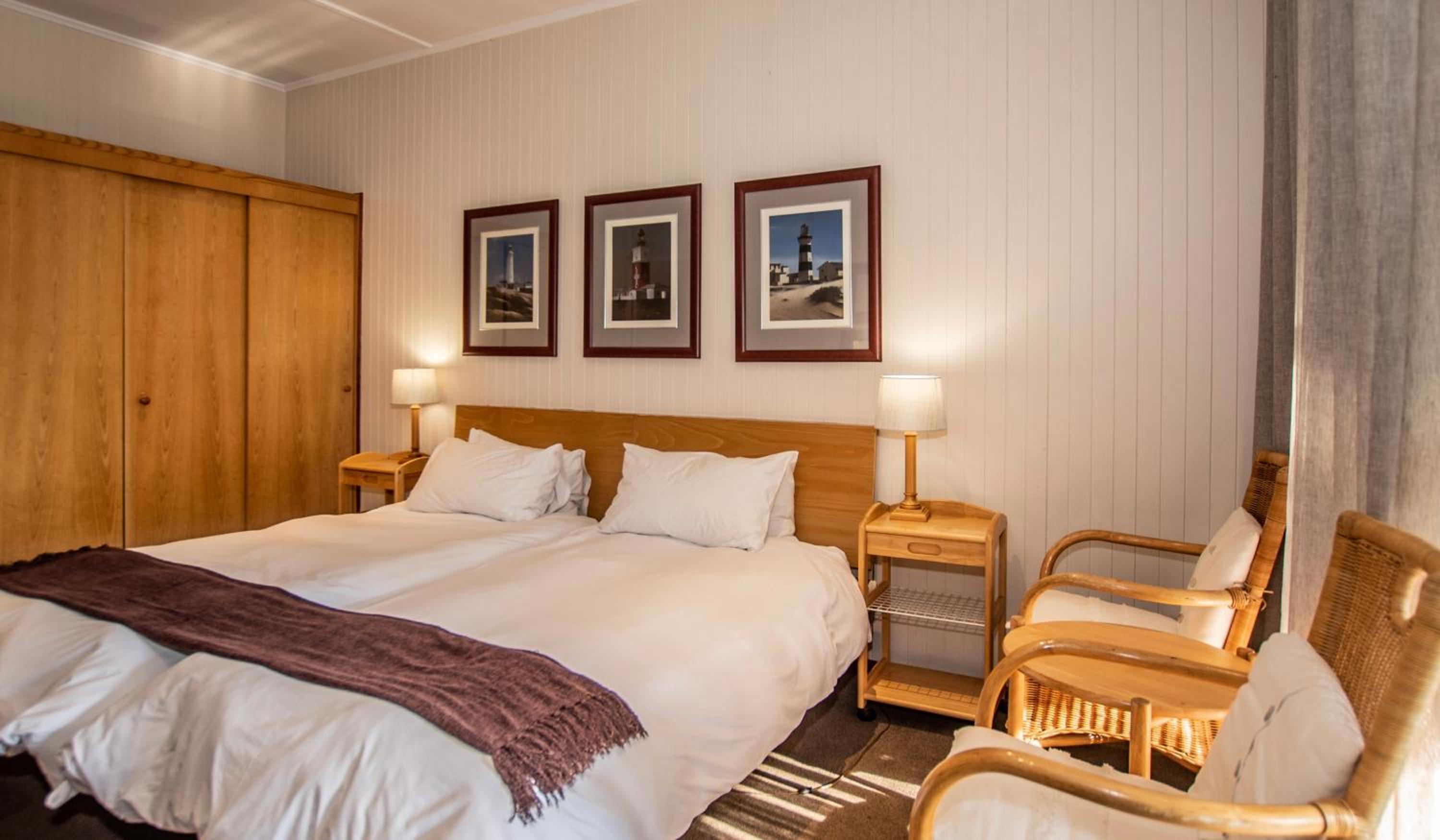 Twin Room - Photo 2