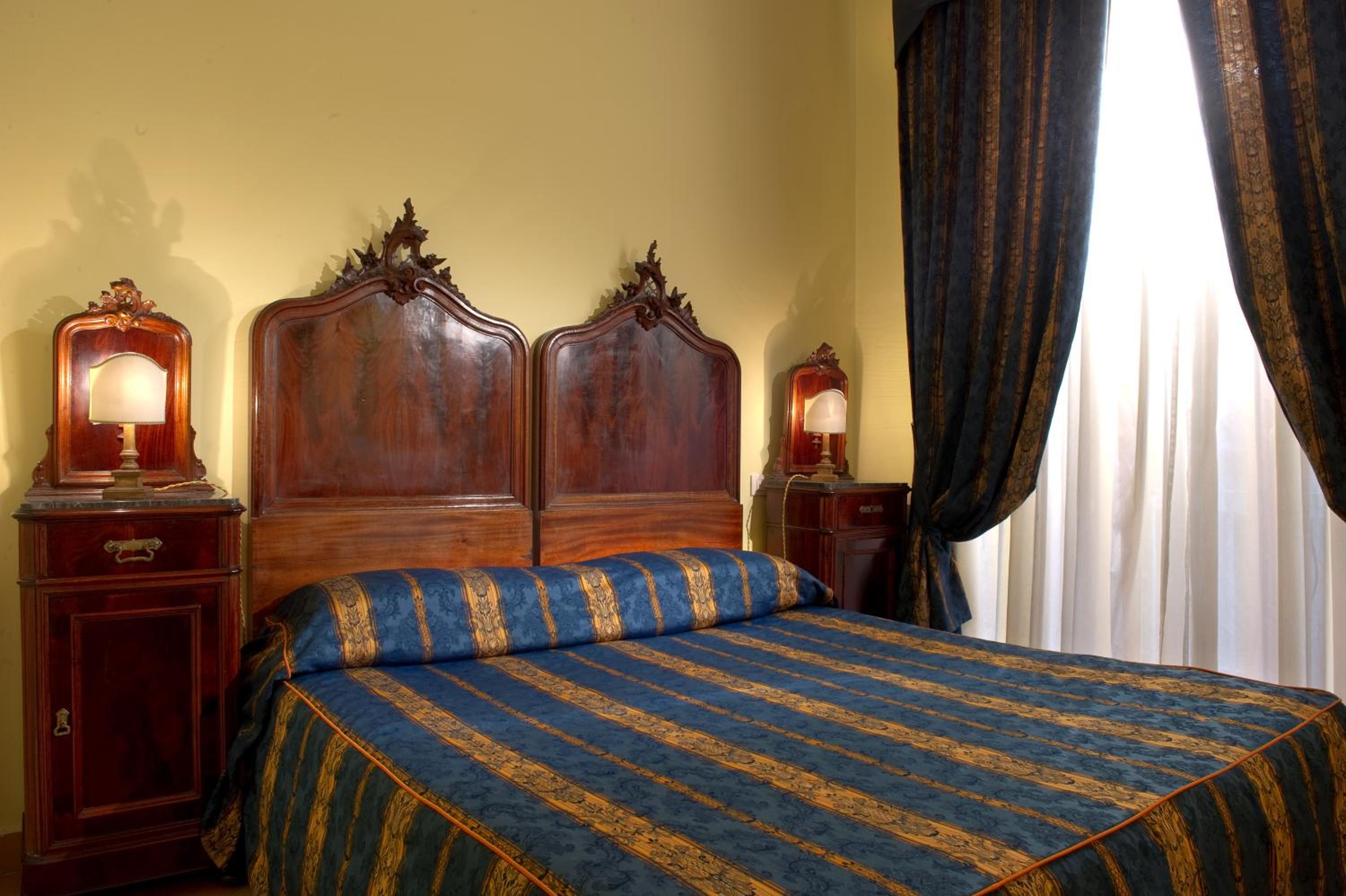 Superior Double or Twin Room - Photo 3