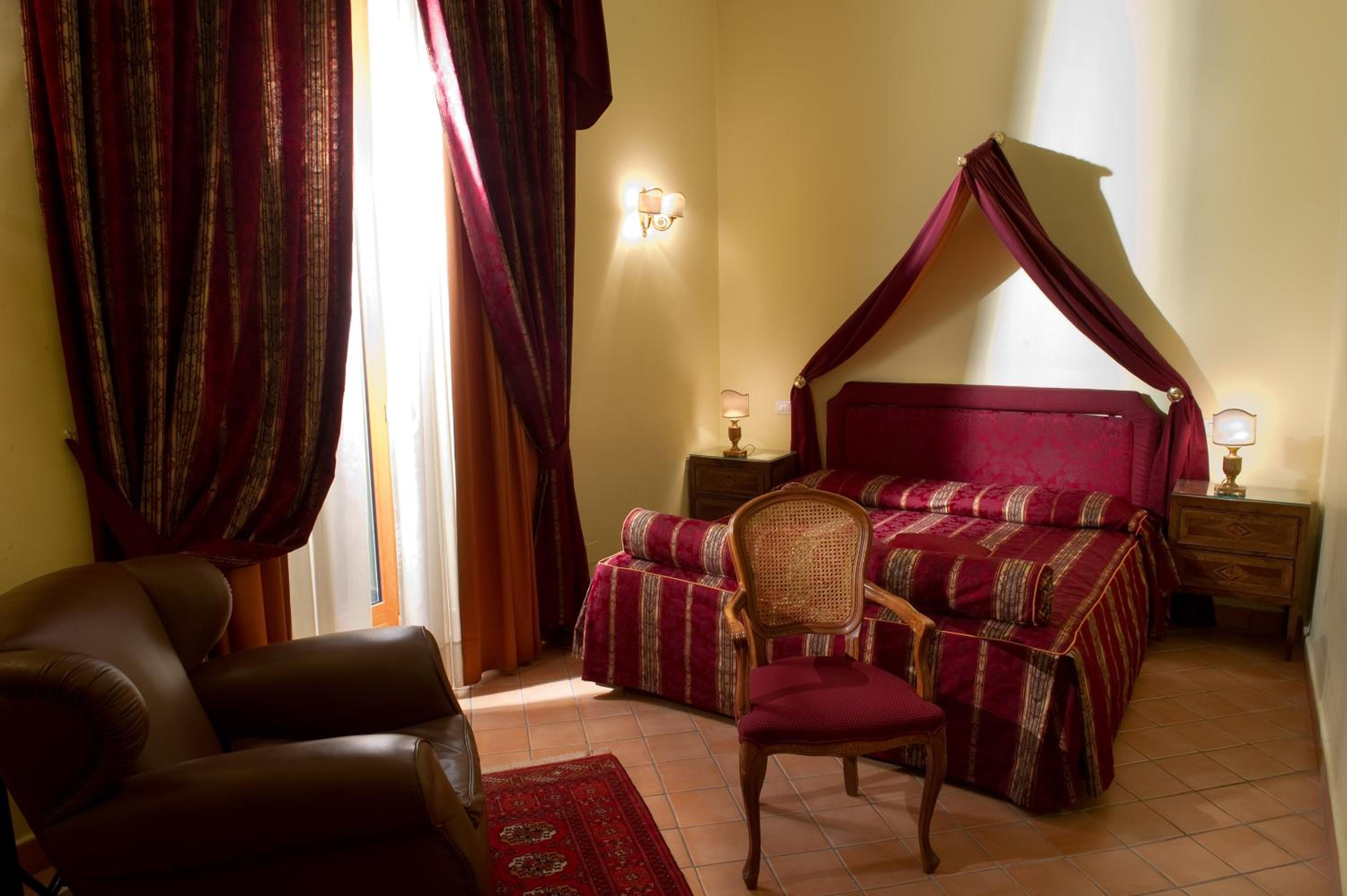 Superior Double or Twin Room - Photo 1