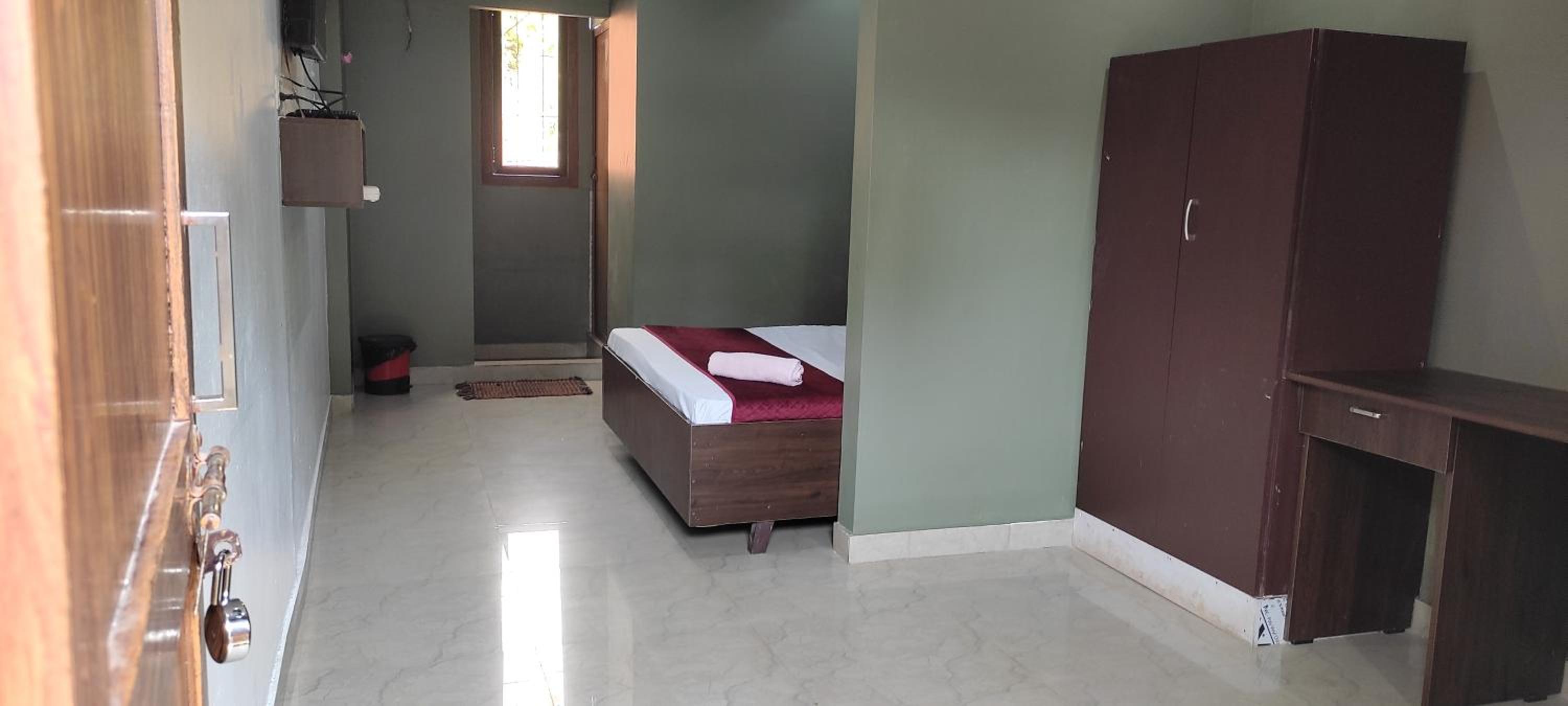 Deluxe Room - Photo 2
