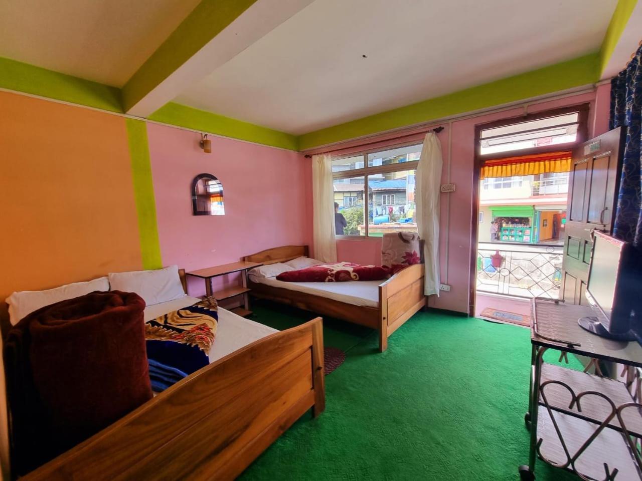 Standard Double or Twin Room photo 1