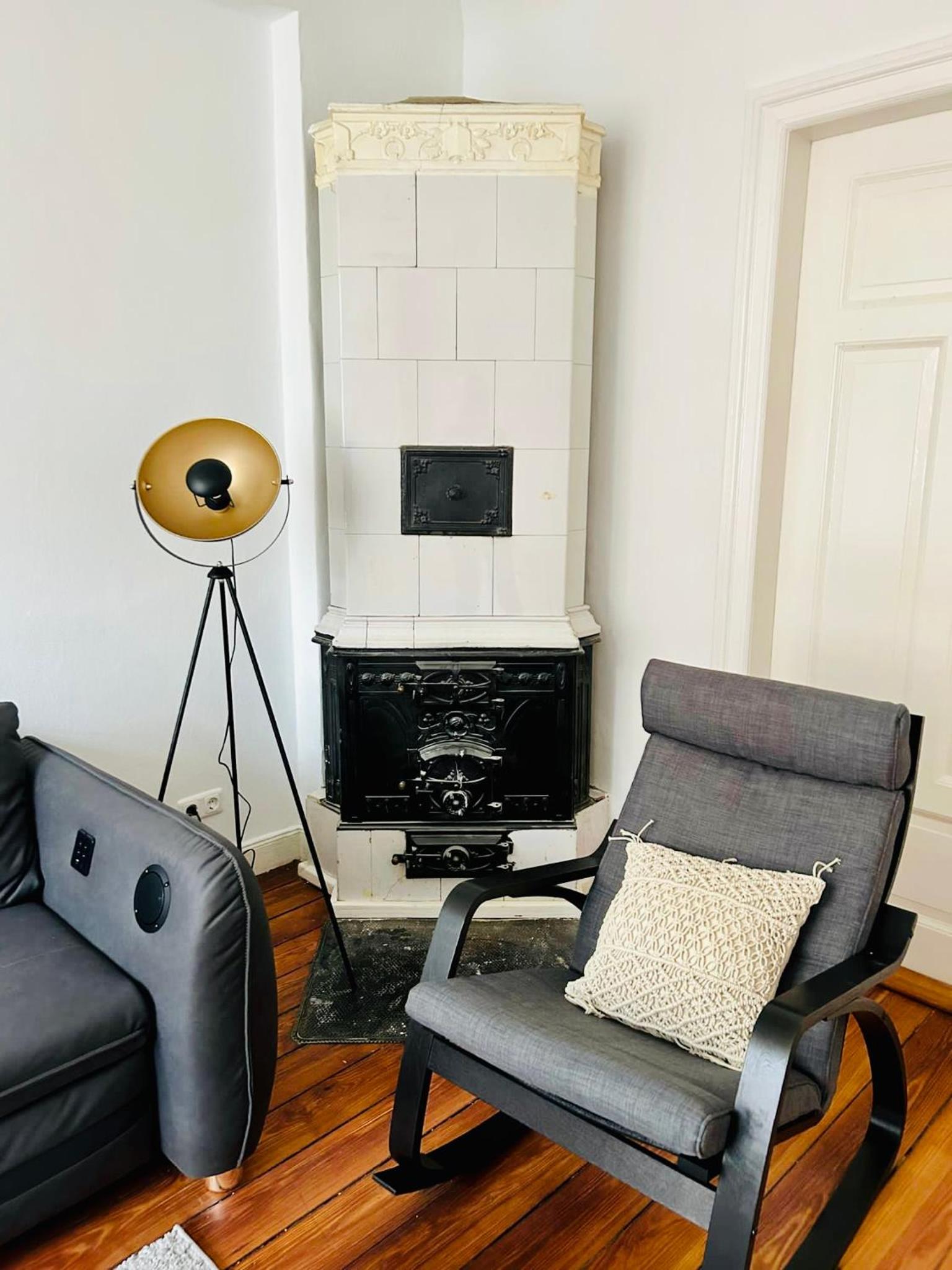 One-Bedroom Apartment photo 3