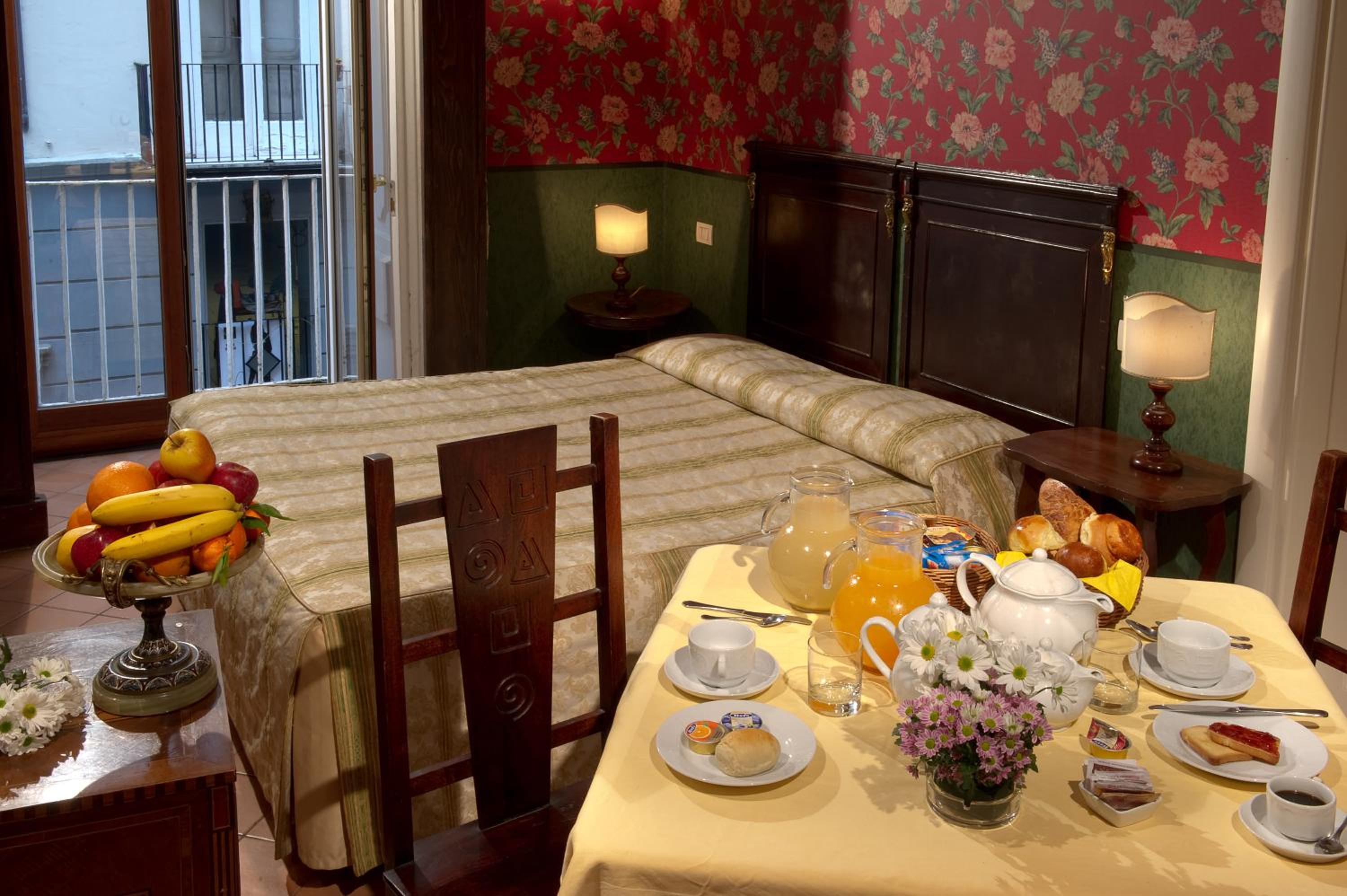 Superior Double or Twin Room - Photo 5