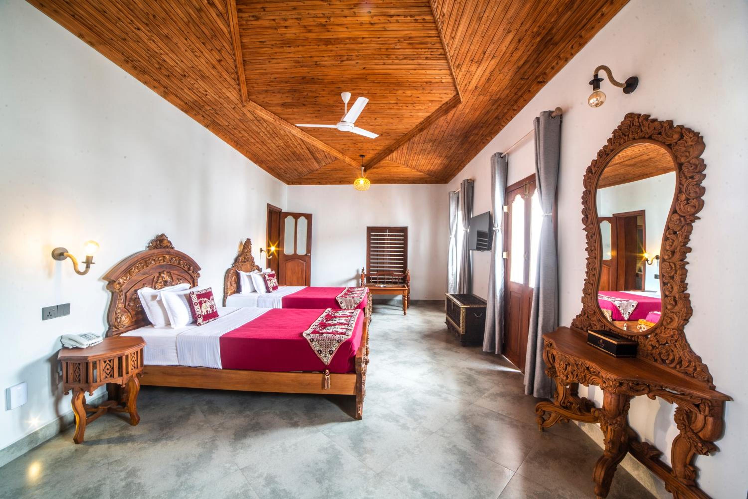 Twin Room with Balcony City View