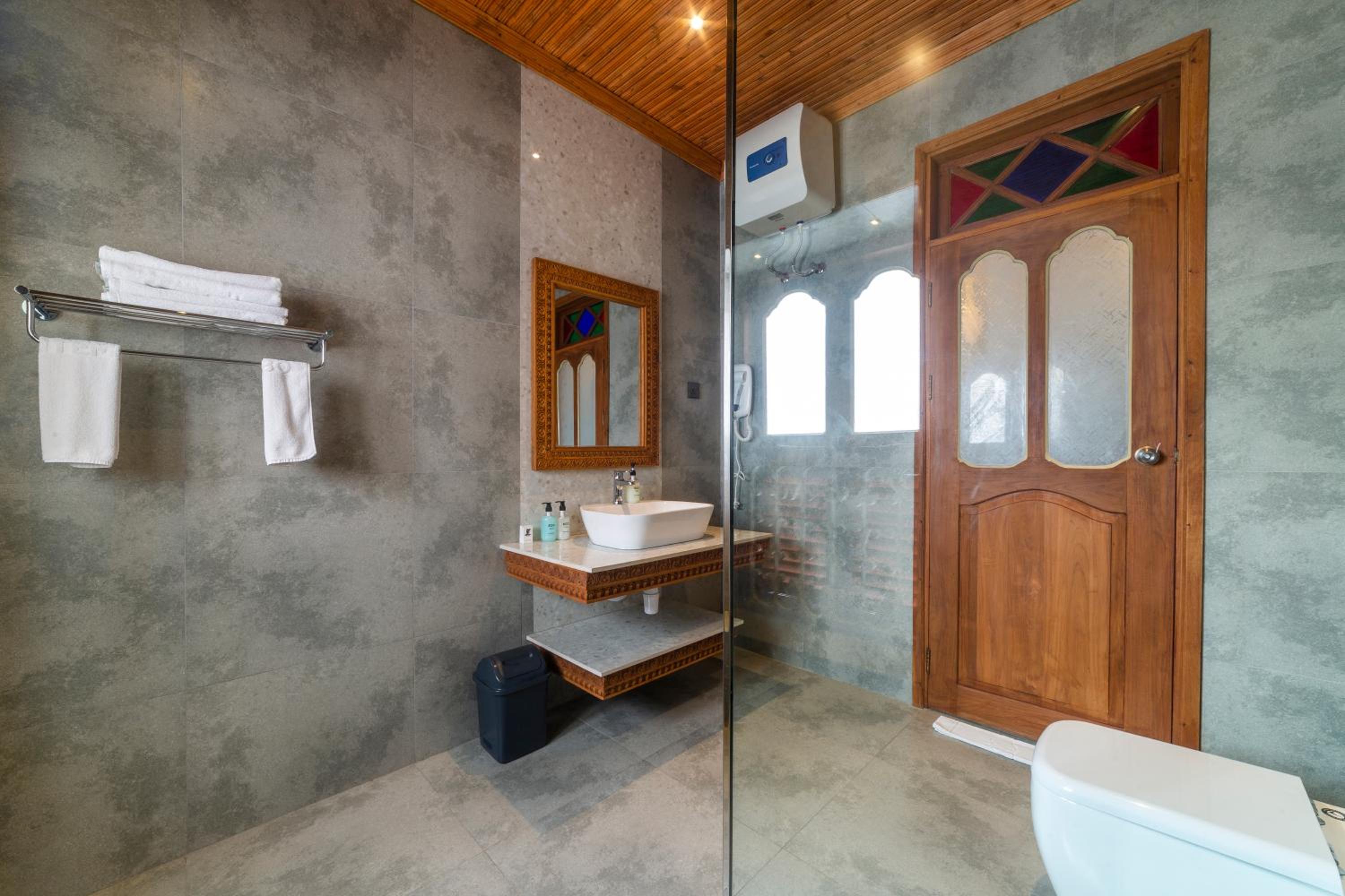 Twin Room with Balcony City View