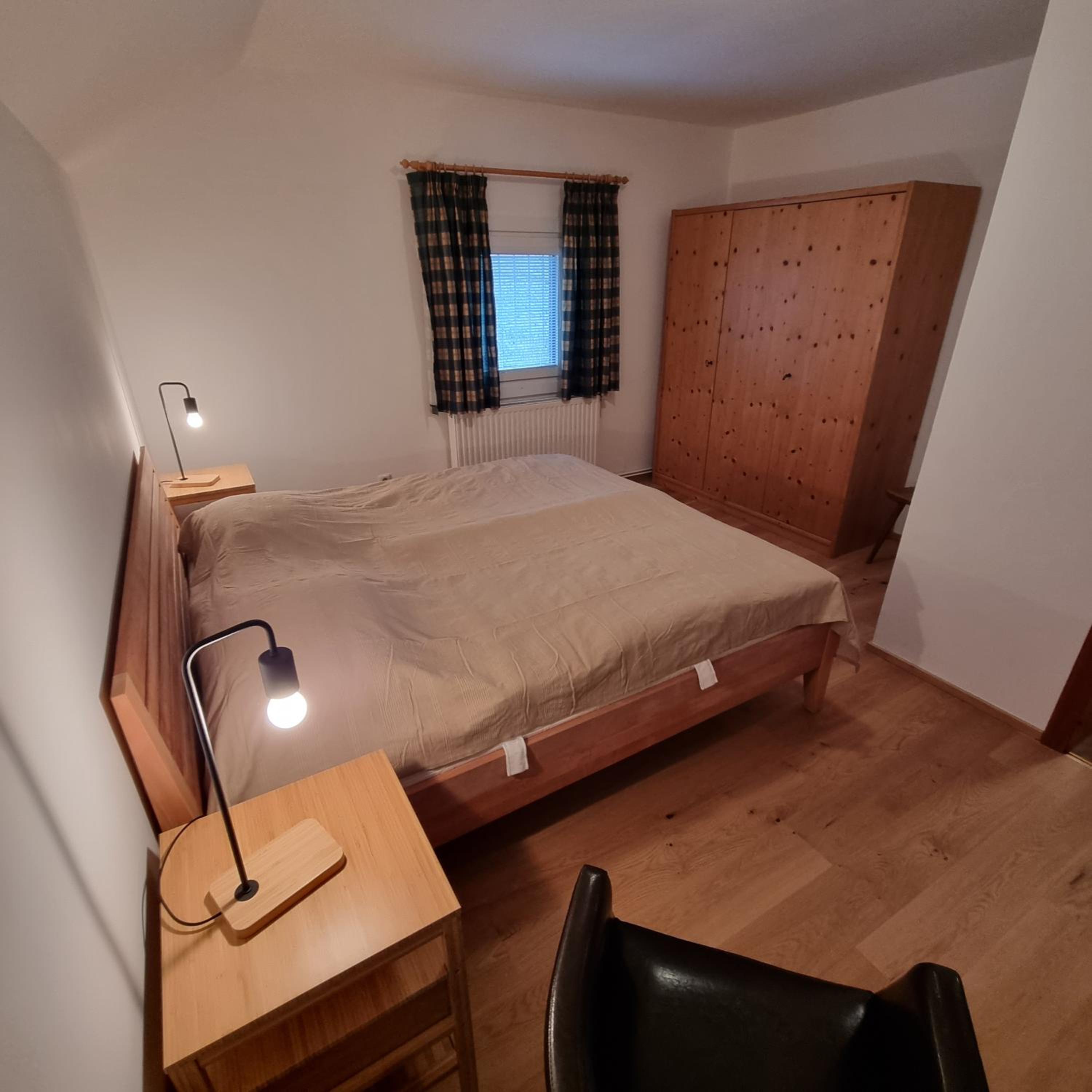 One-Bedroom Apartment photo 1