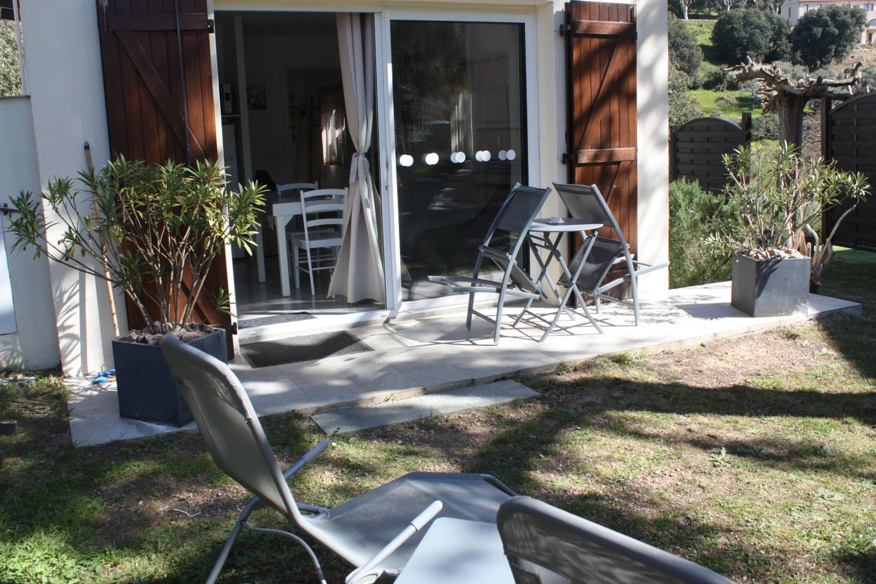 One-Bedroom House photo 3