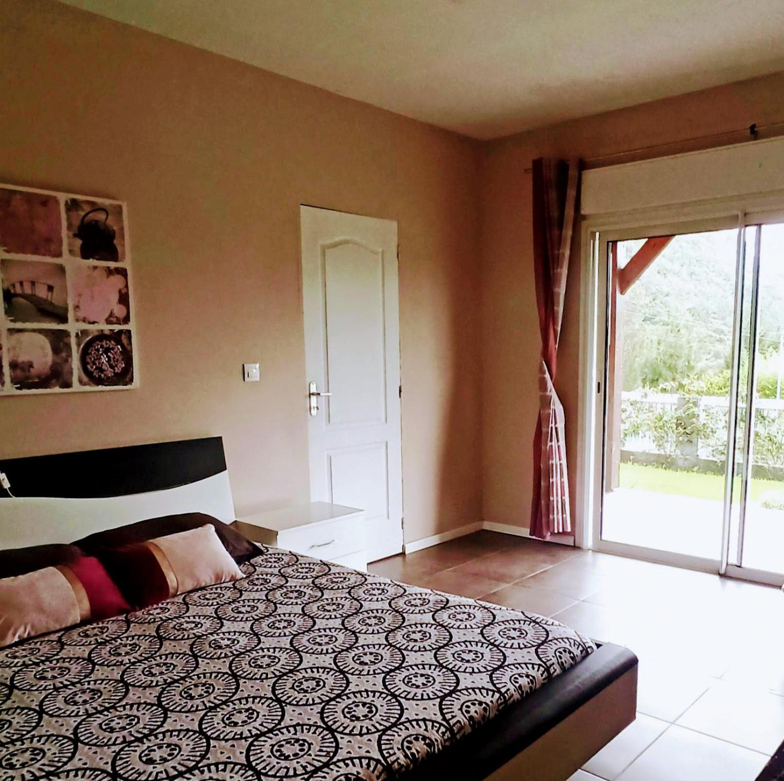 Two-Bedroom House - Photo 1