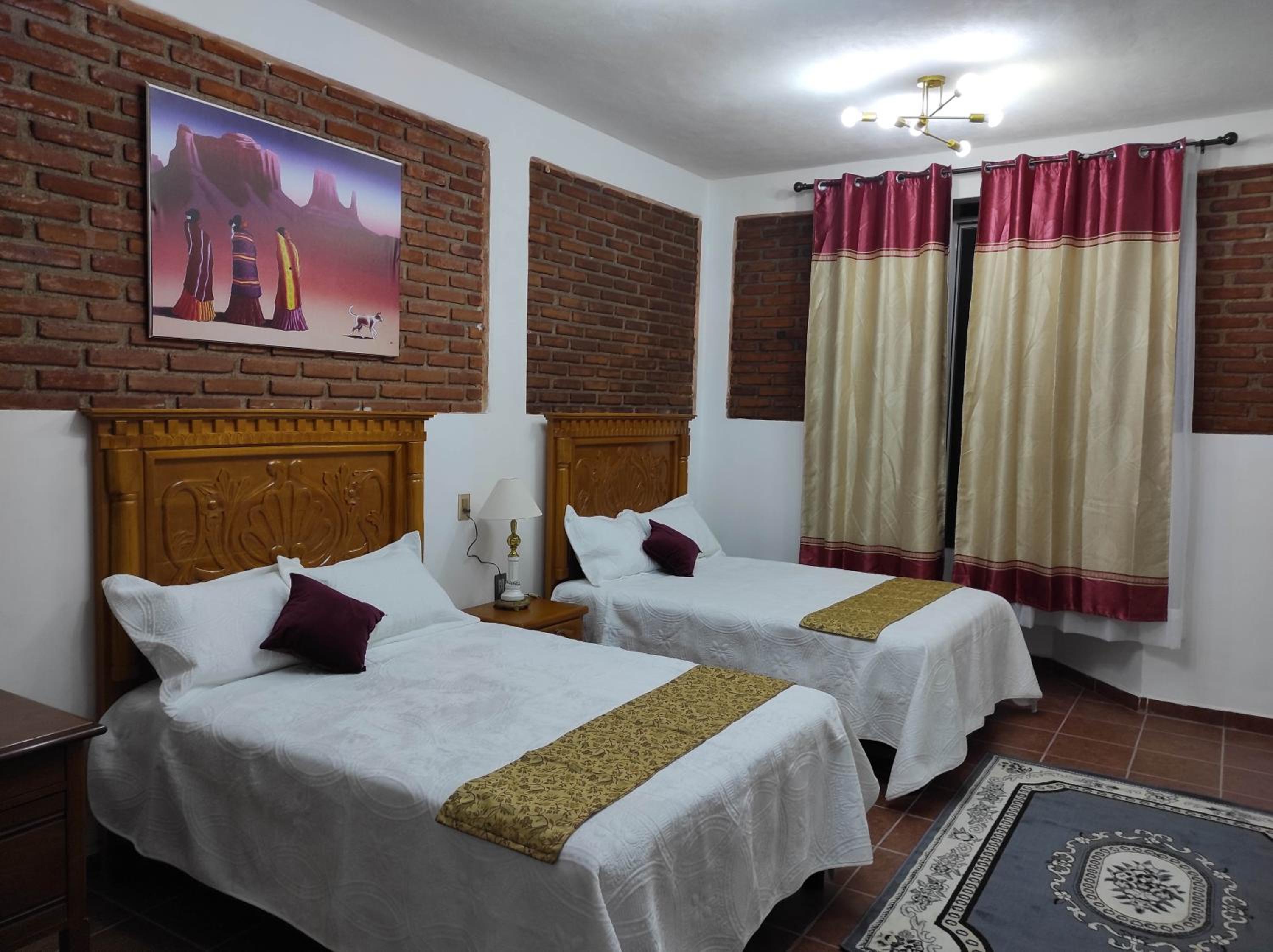Standard Double Room - Photo 9