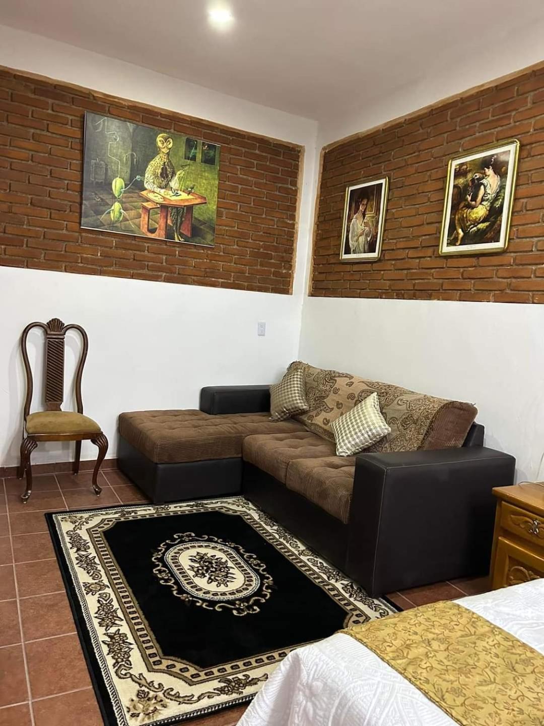 Deluxe Family Room - Photo 6
