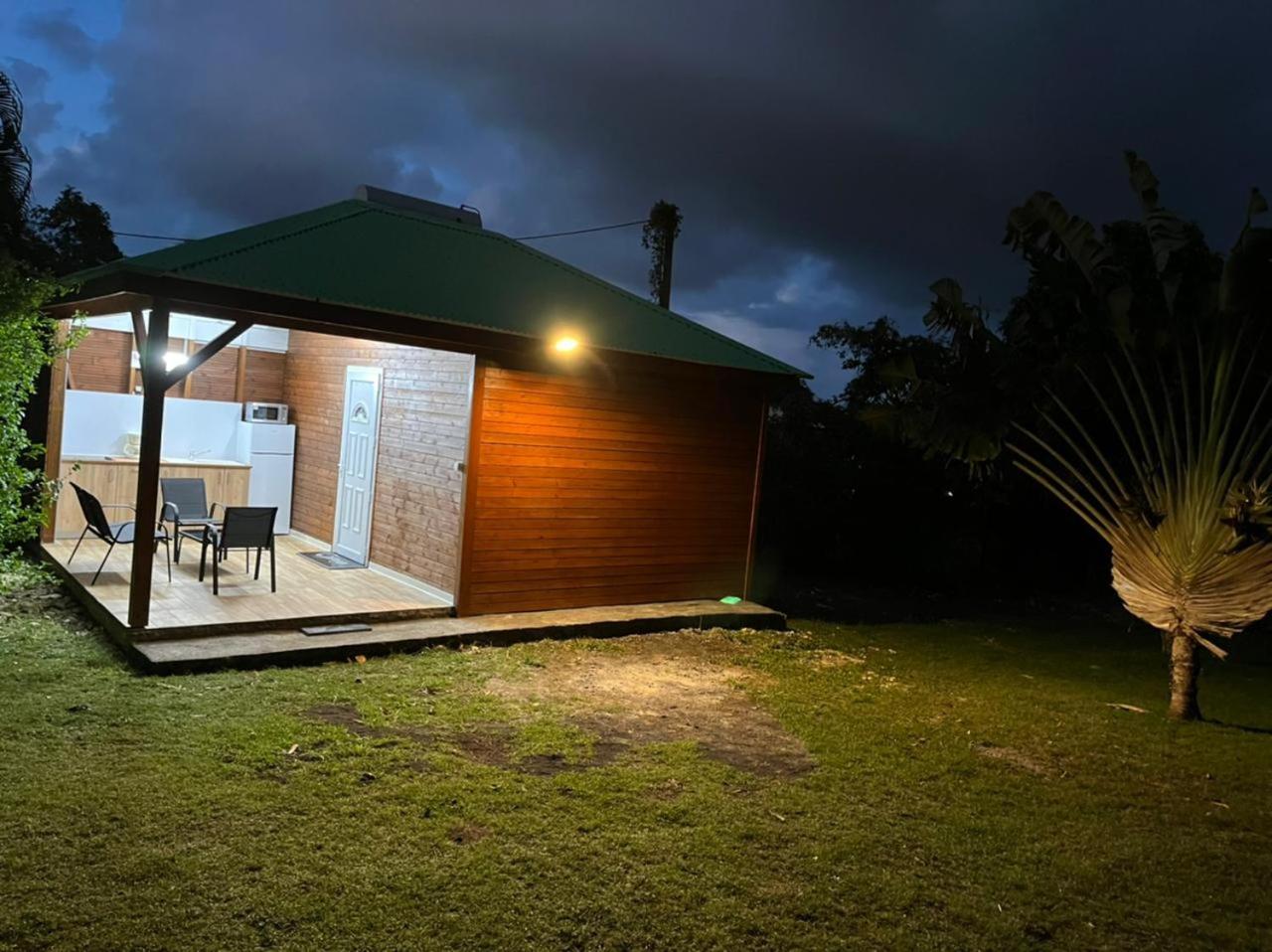 One-Bedroom House photo 1