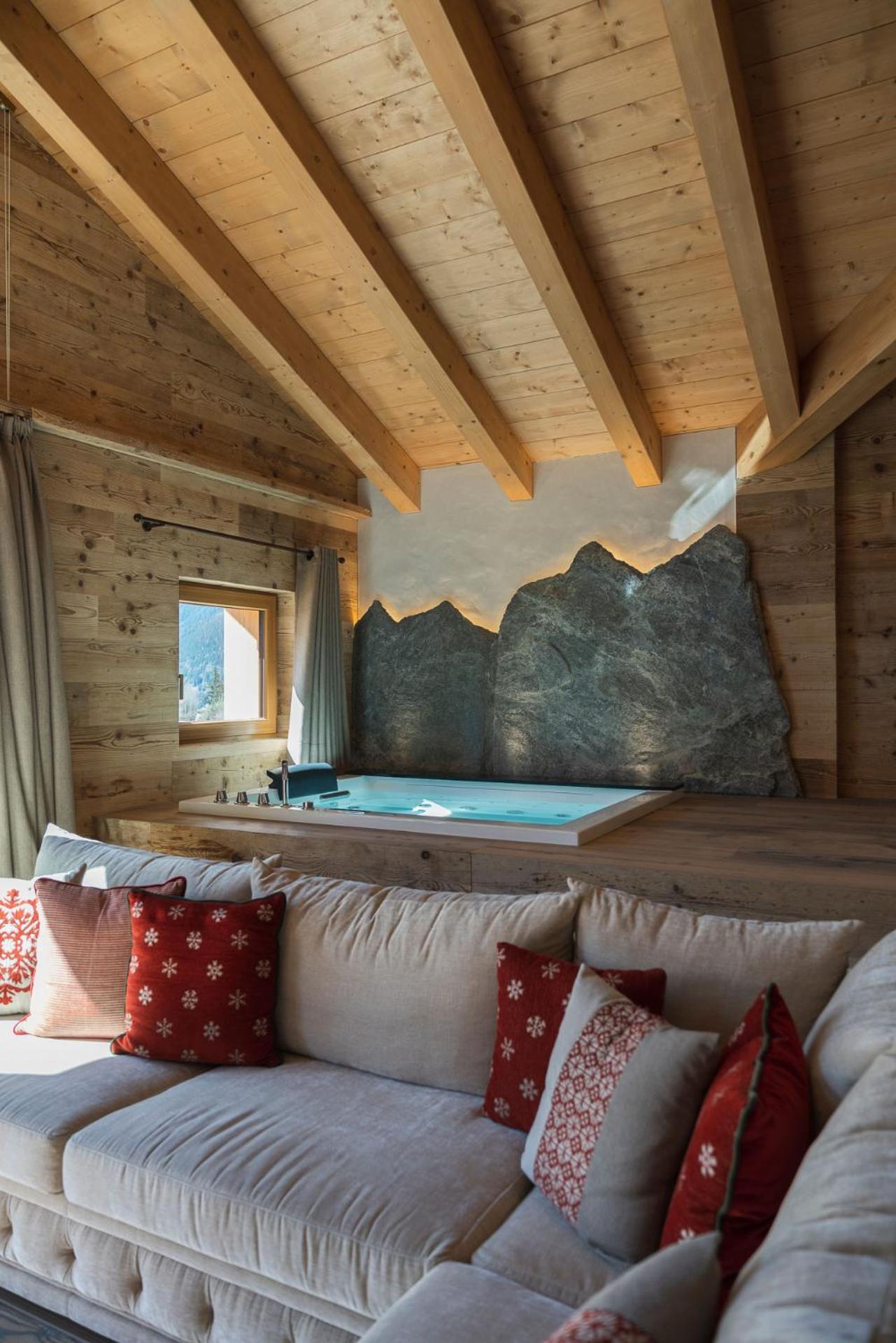 Deluxe Suite with Spa Bath - Photo 1