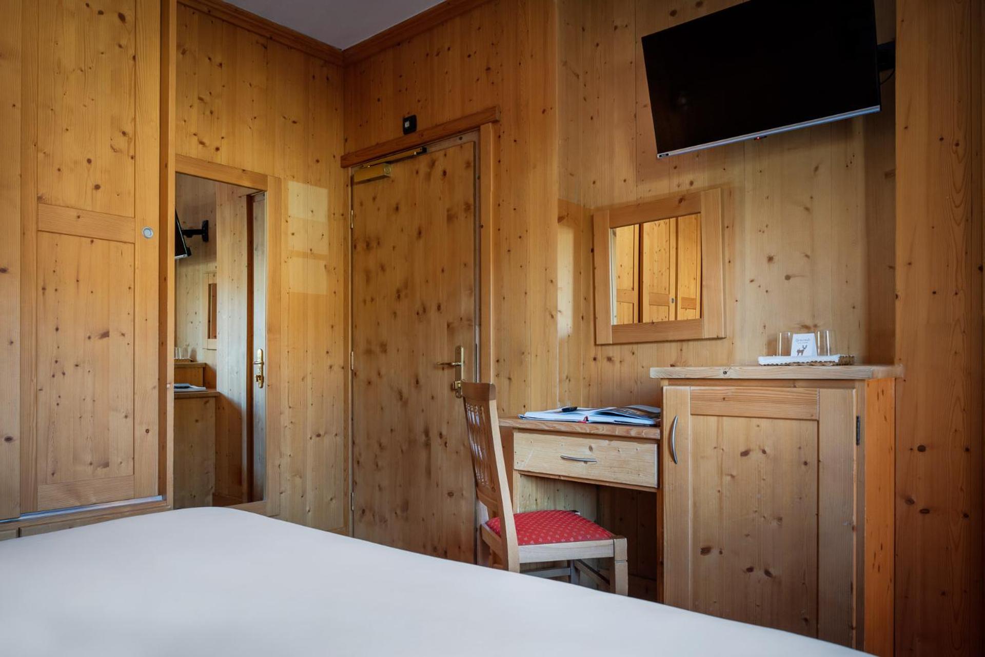 Economy Double Room photo 3