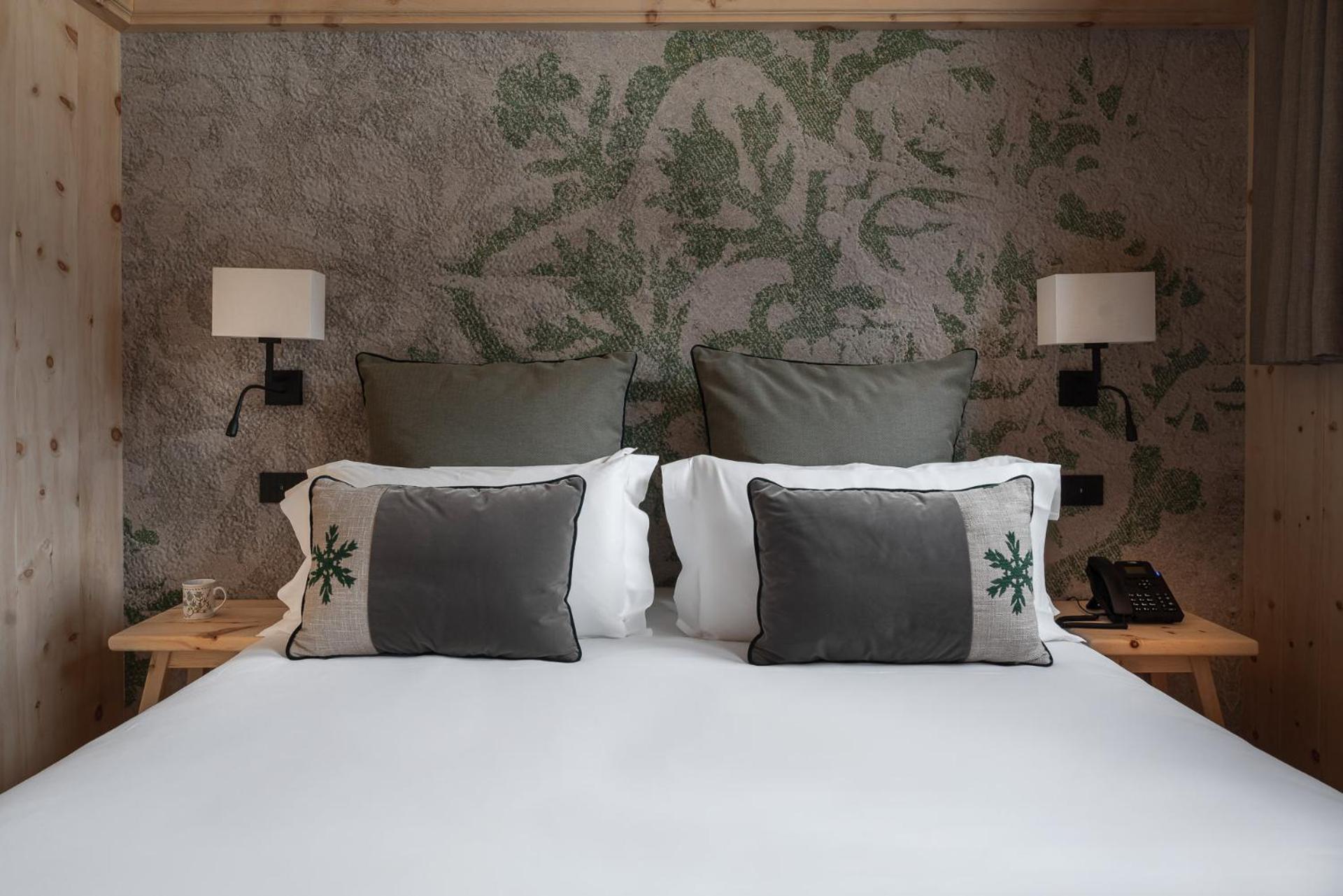 Deluxe Suite - Photo 20