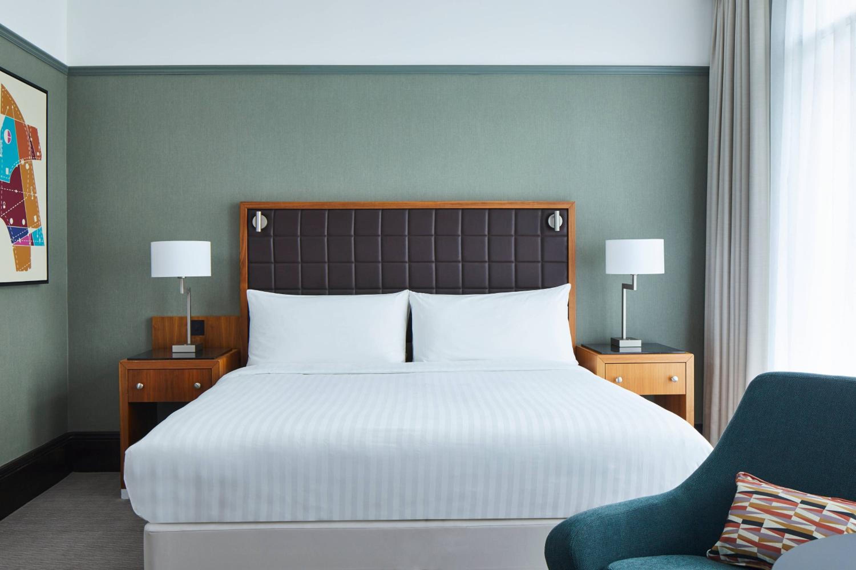 Deluxe Queen Room - Photo 1