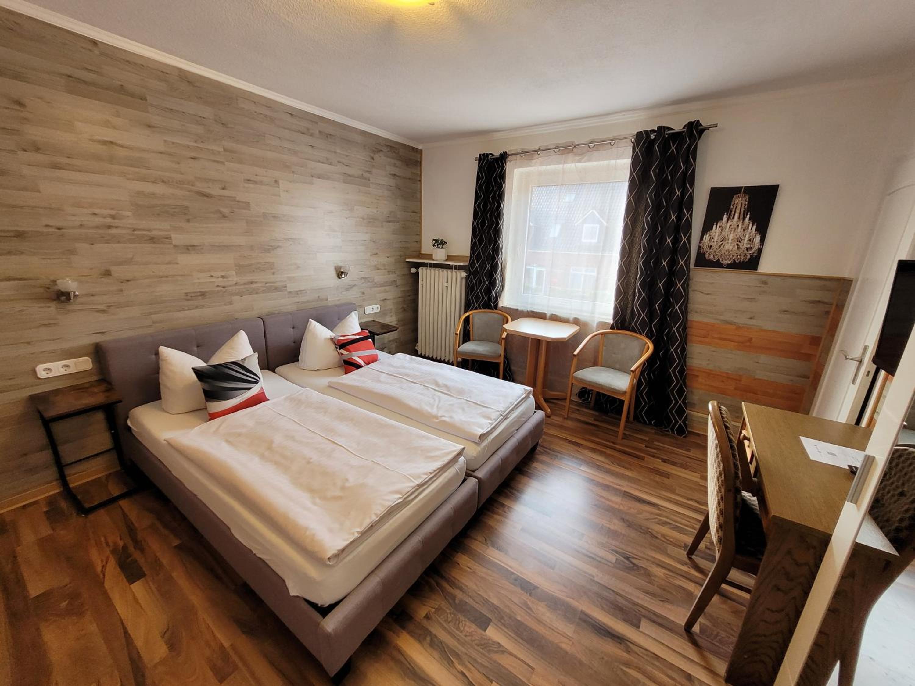 Budget Double Room photo 2