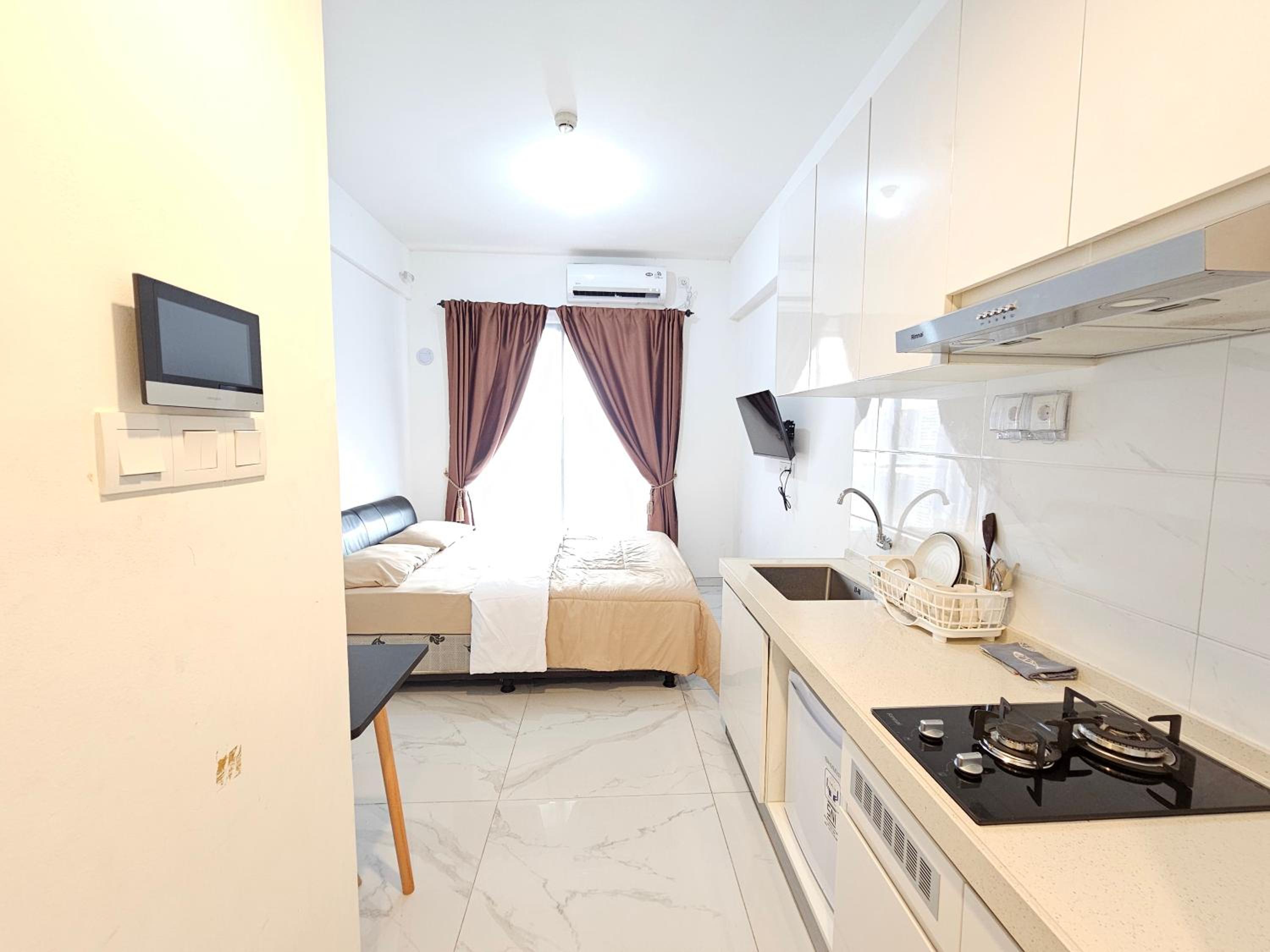 One-Bedroom Apartment photo 1