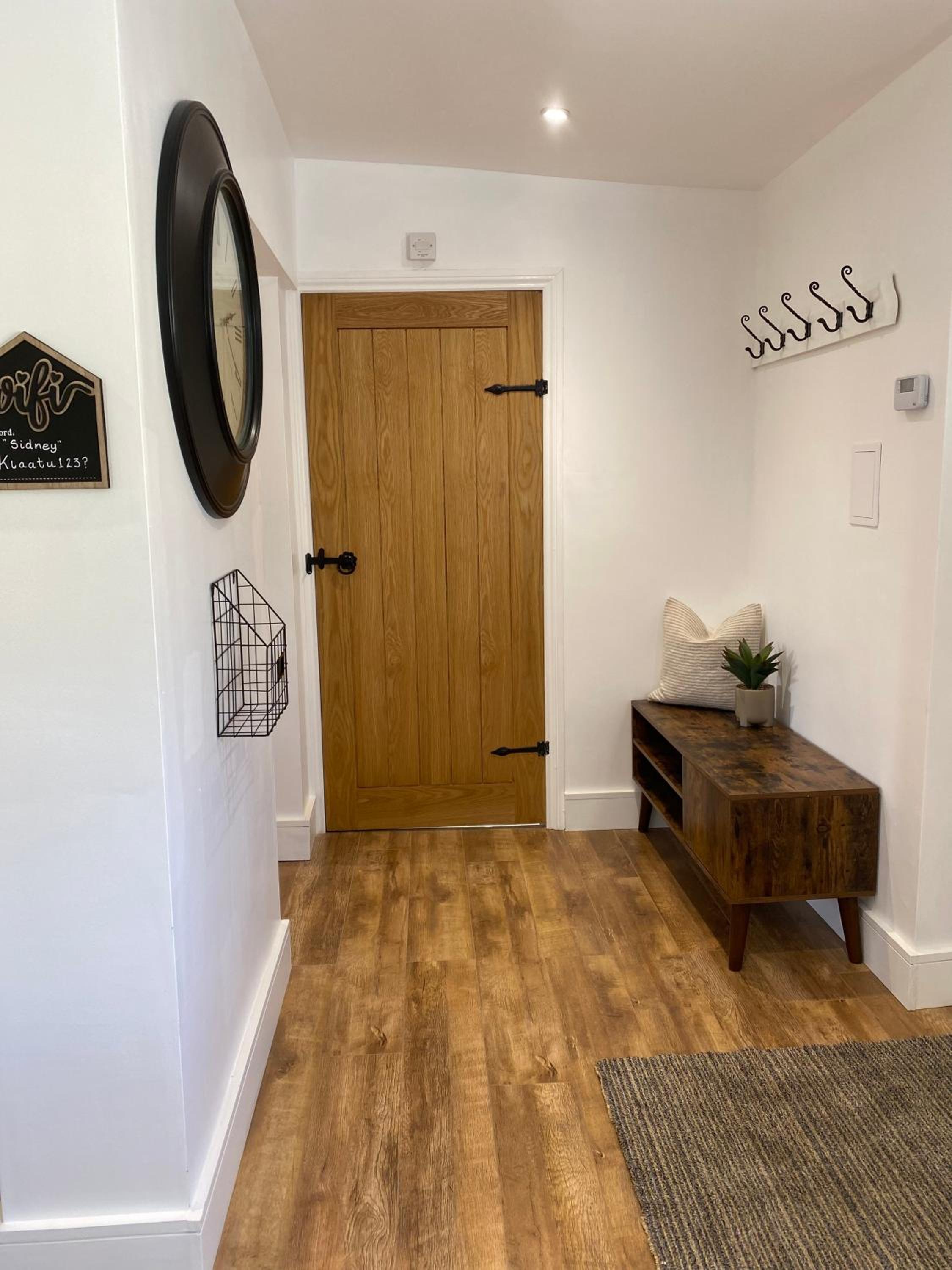 One-Bedroom House photo 1